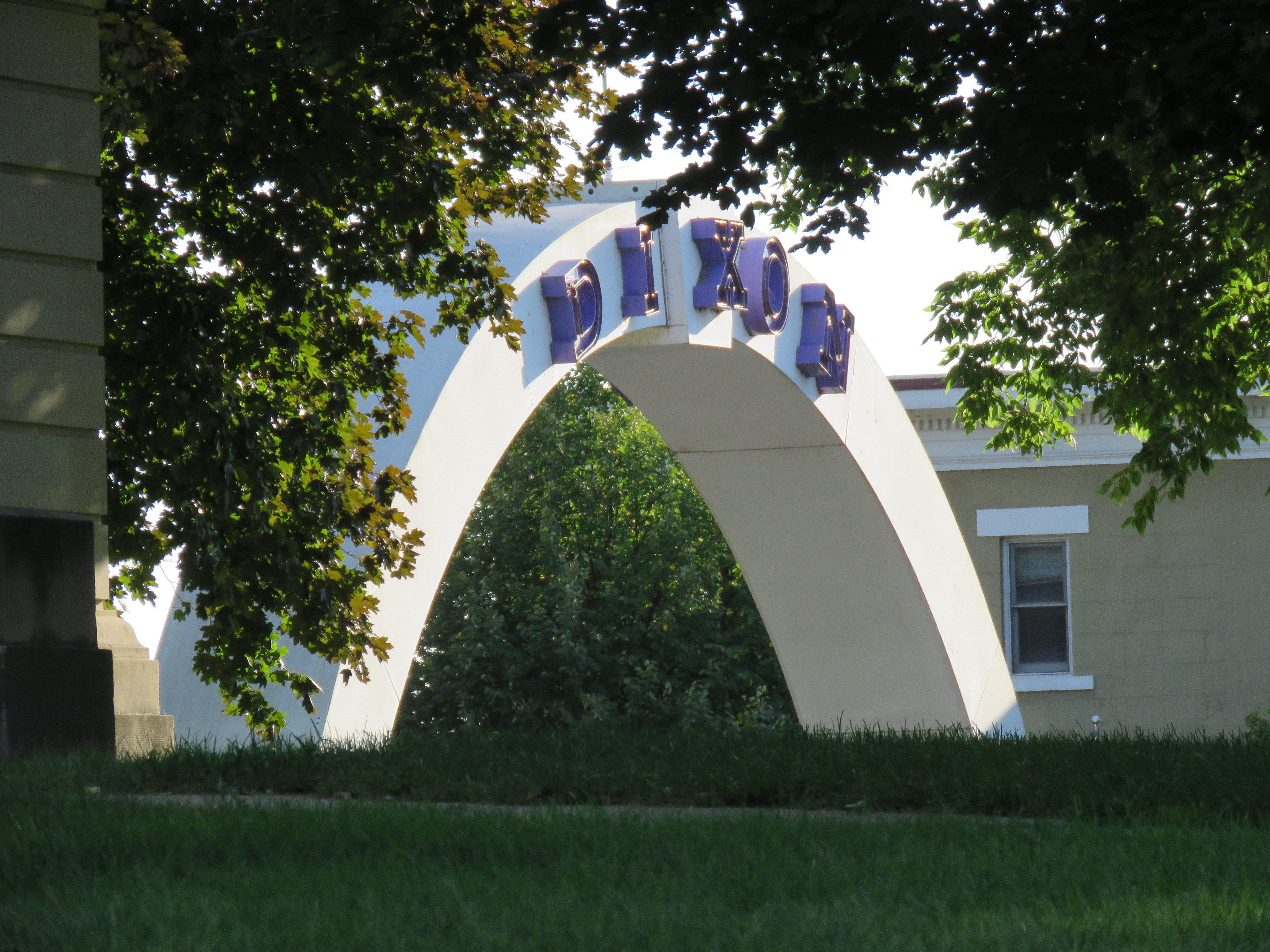 Veterans' Memorial Arch