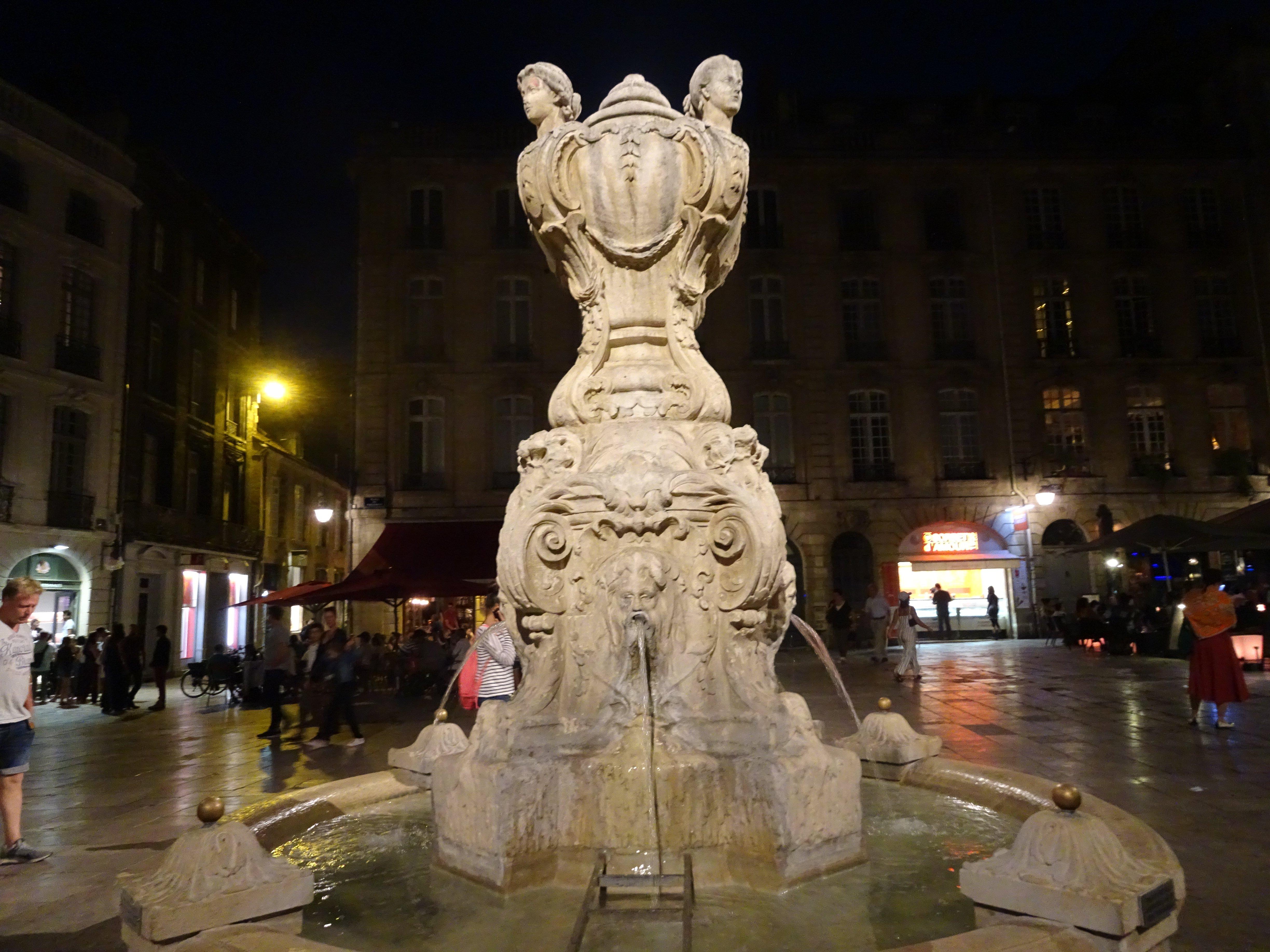 Fontaine du Parlement