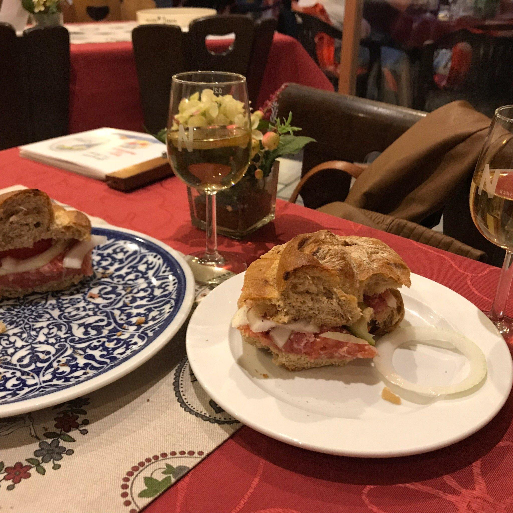 Gutsausschank Eva Maria Gattung