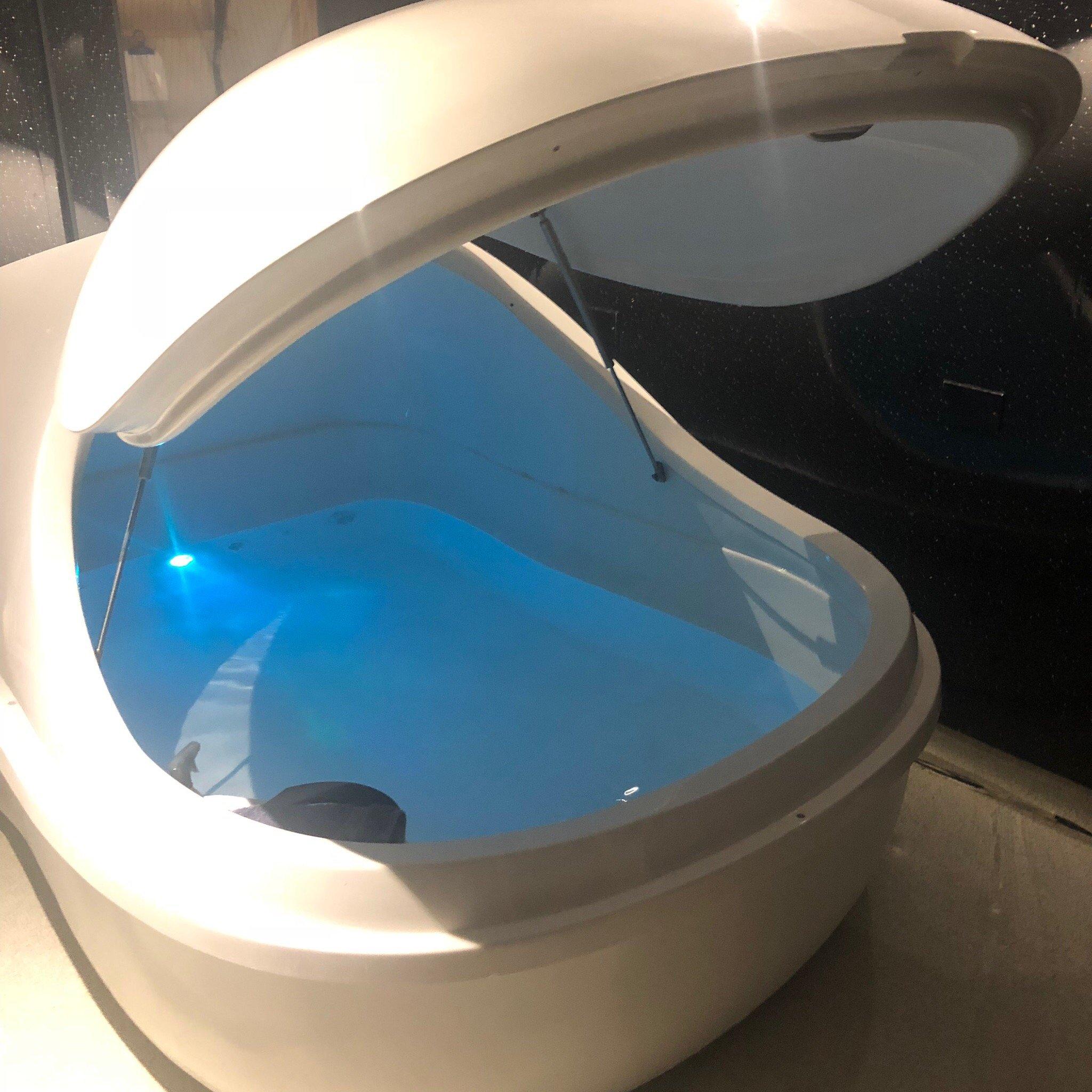 Mandala Float Center