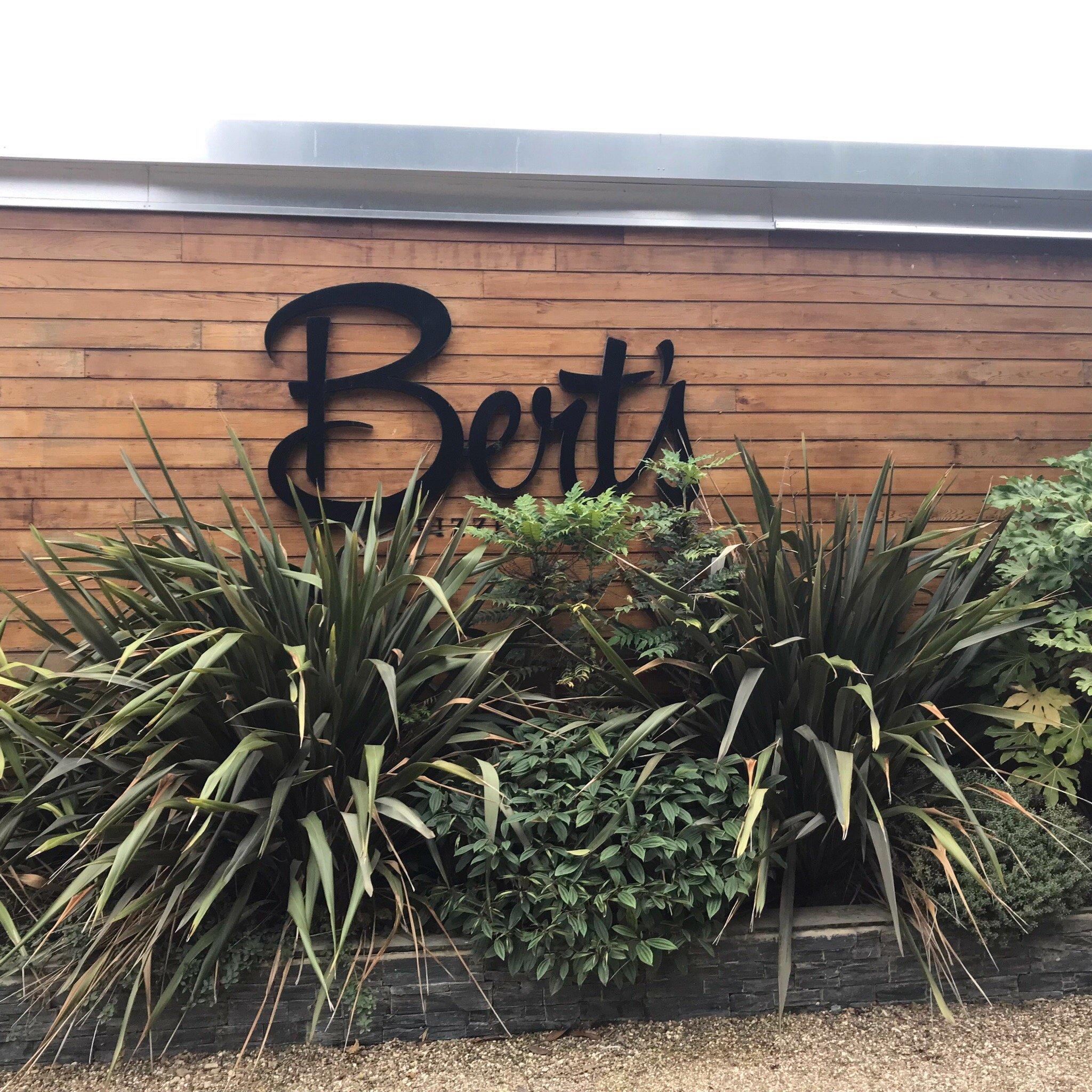 Bert's Pizzeria & Cafe