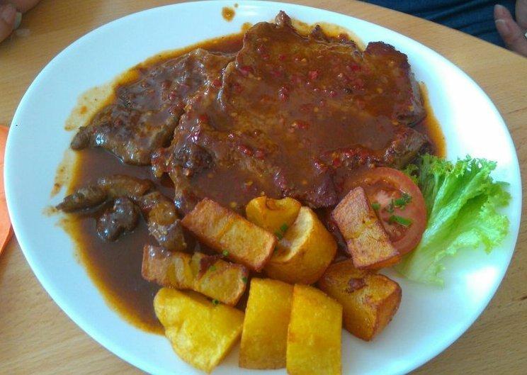 "Hamkumst" Cafe Restaurant