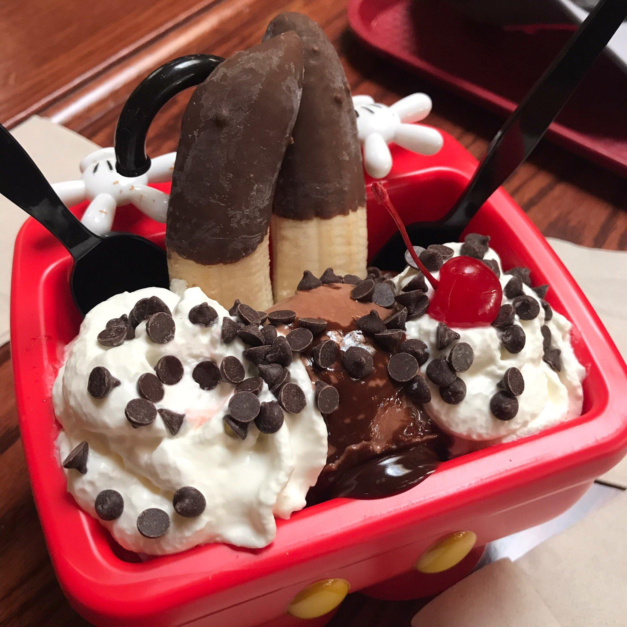 Clarabelle's Hand-Scooped Ice Cream