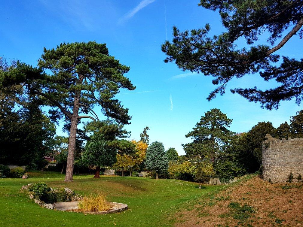 Wallingford Castle Gardens & Meadows