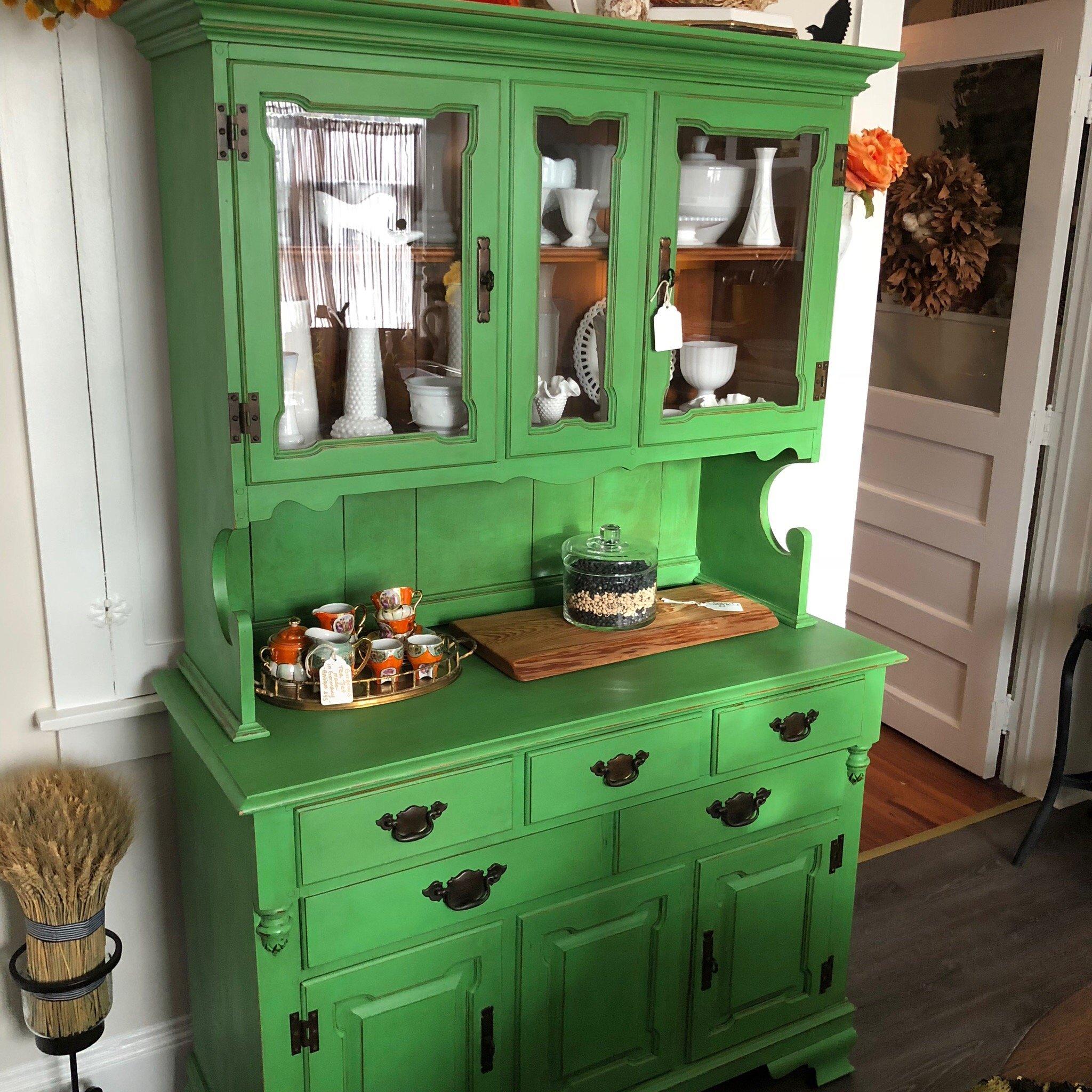 The Vintage Raven and Co