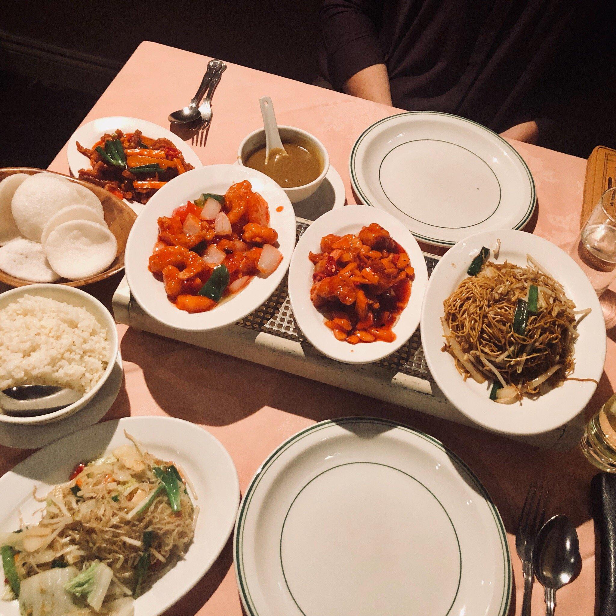 Jade Palace Restaurant