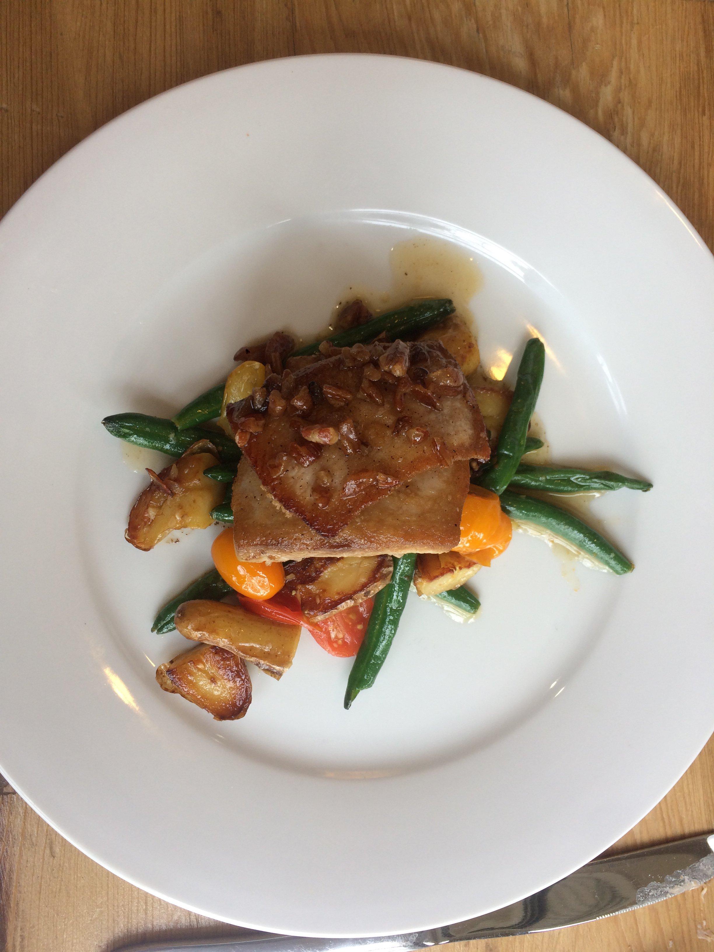 Photo by petitehammond