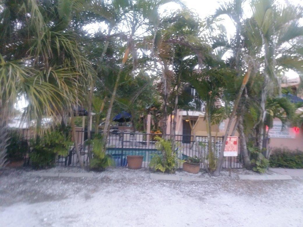 Alamanda Villa Resort