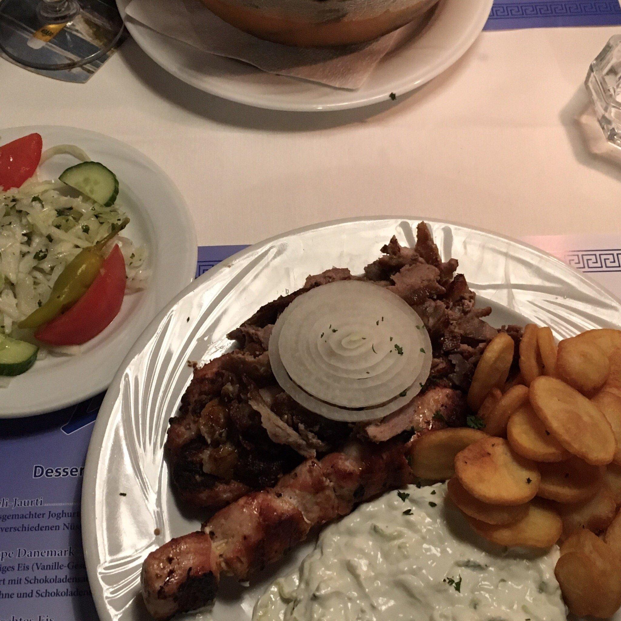 Akropolis Restaurant