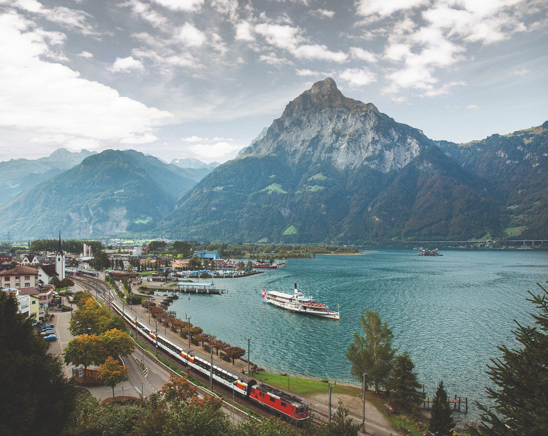 Gotthard Panorama Express