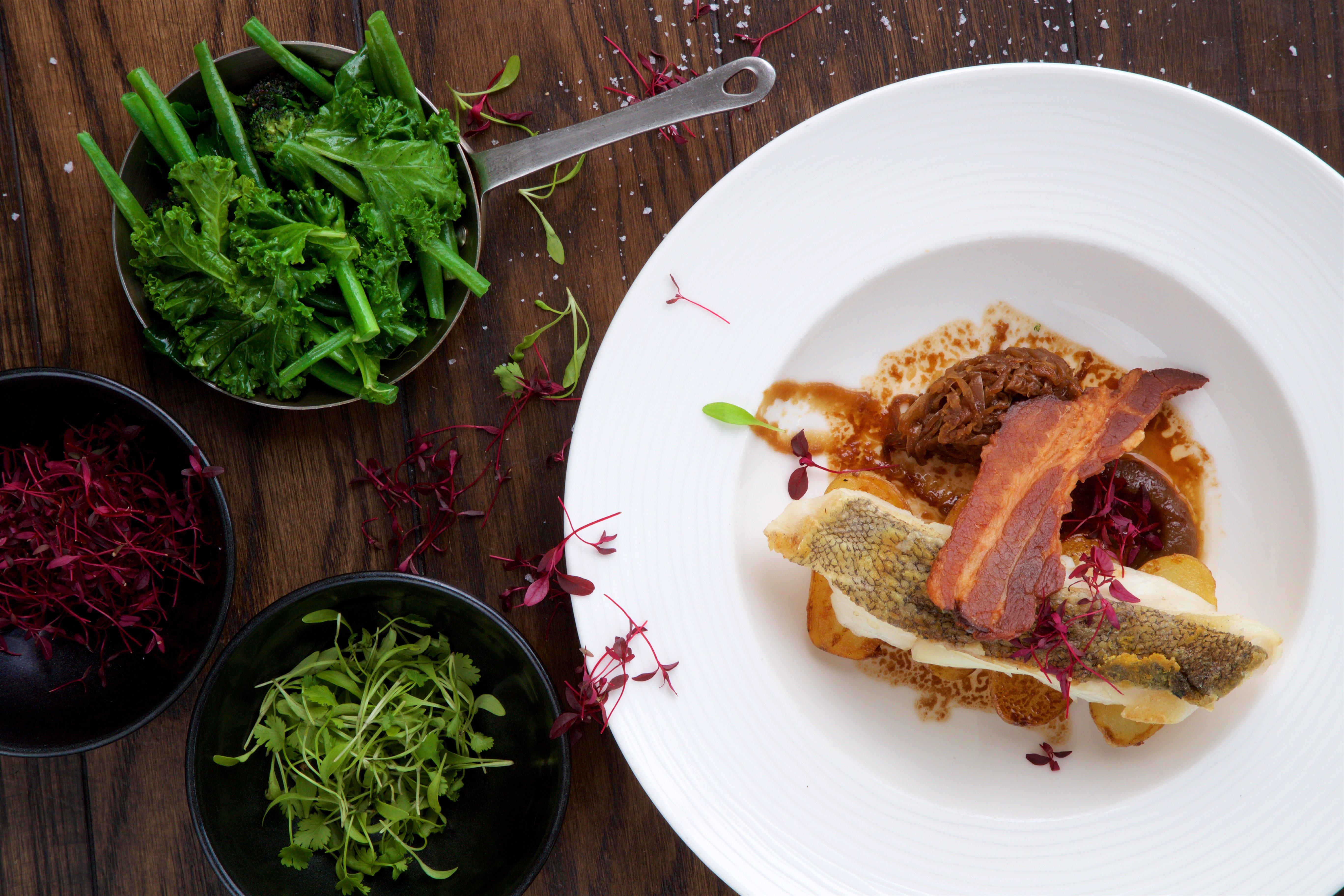 Neo Restaurant & Cocktail Lounge