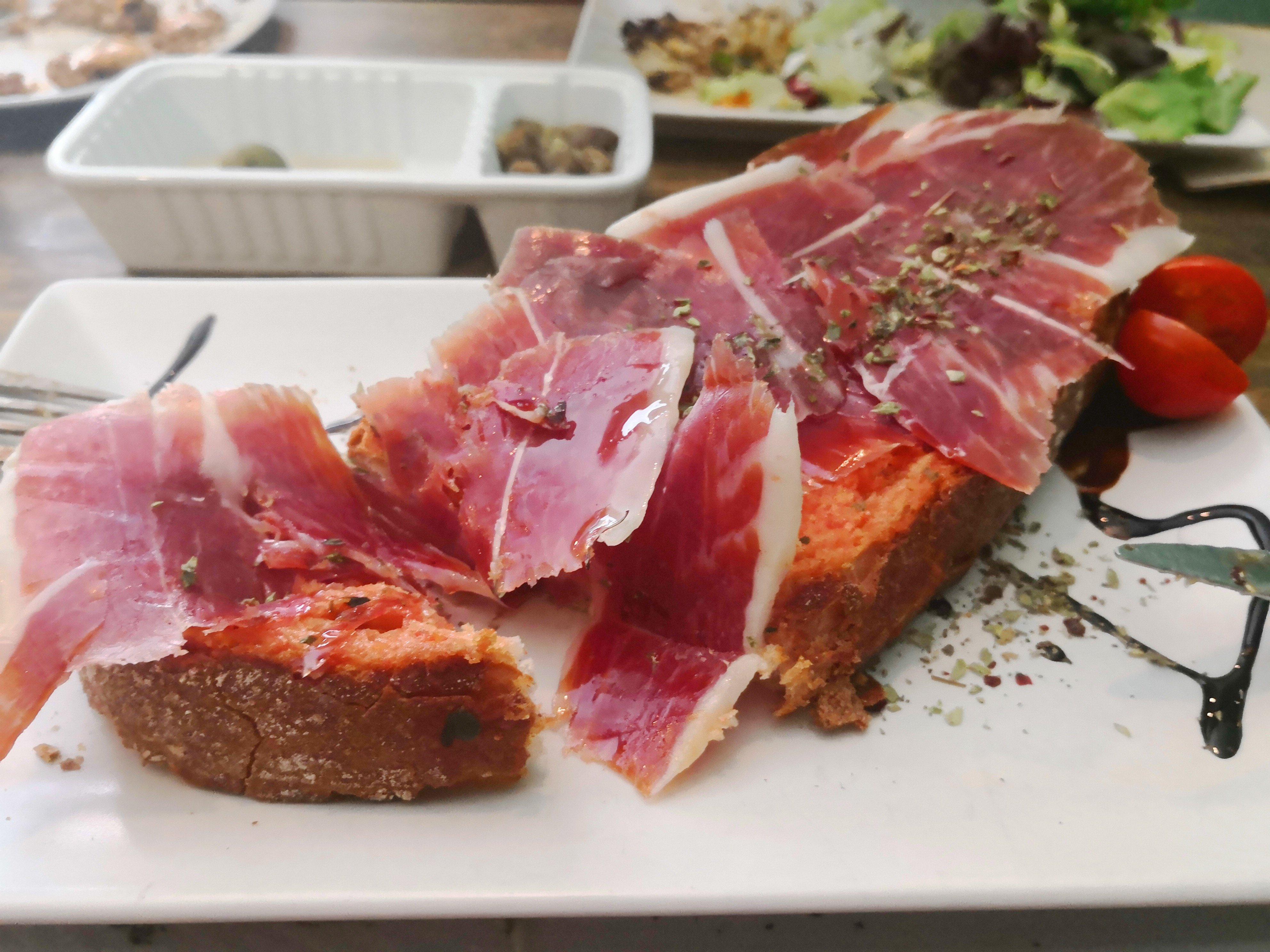 Tinto Y Tapas Principe