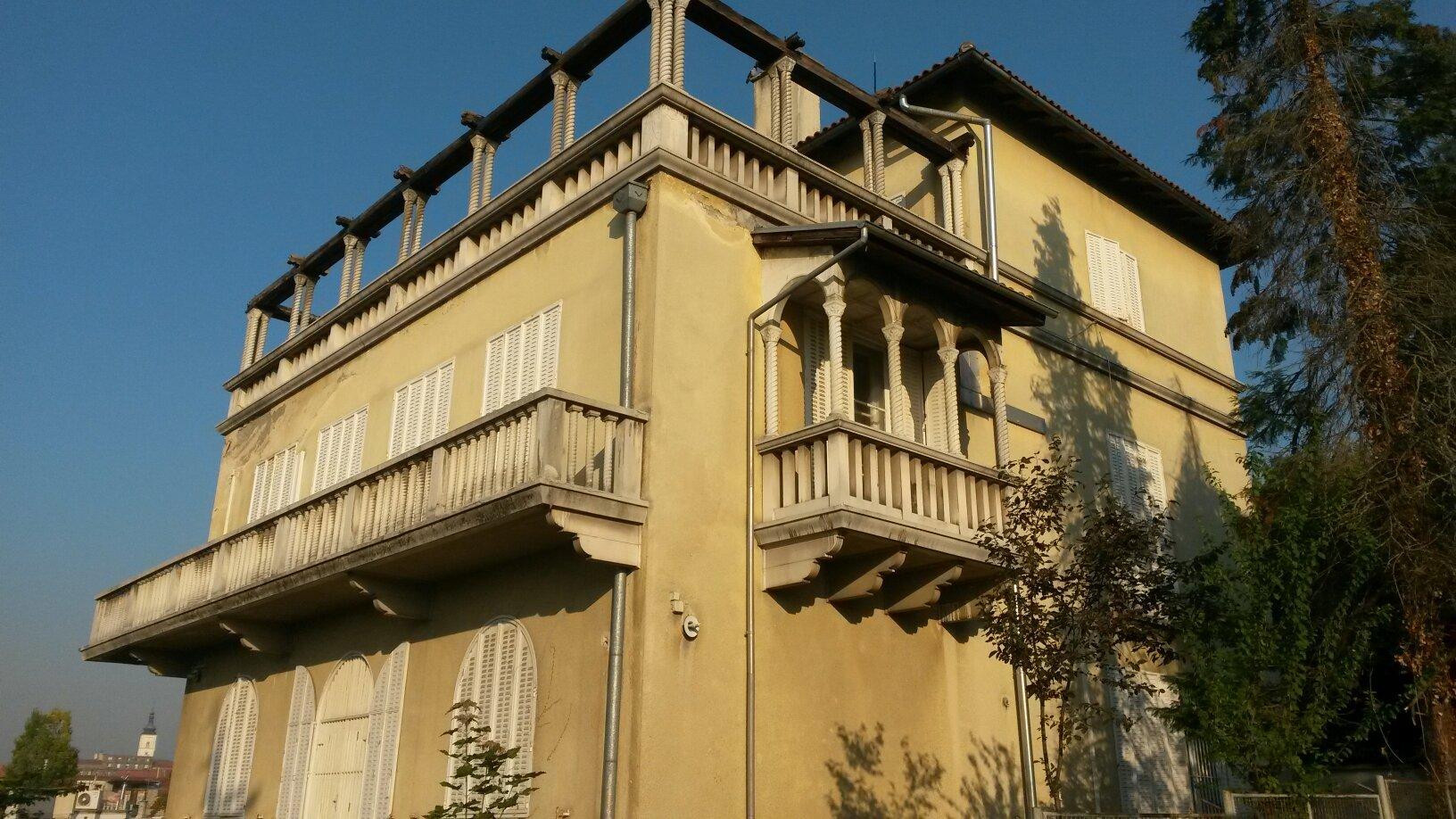 Feels Like Home Apartments