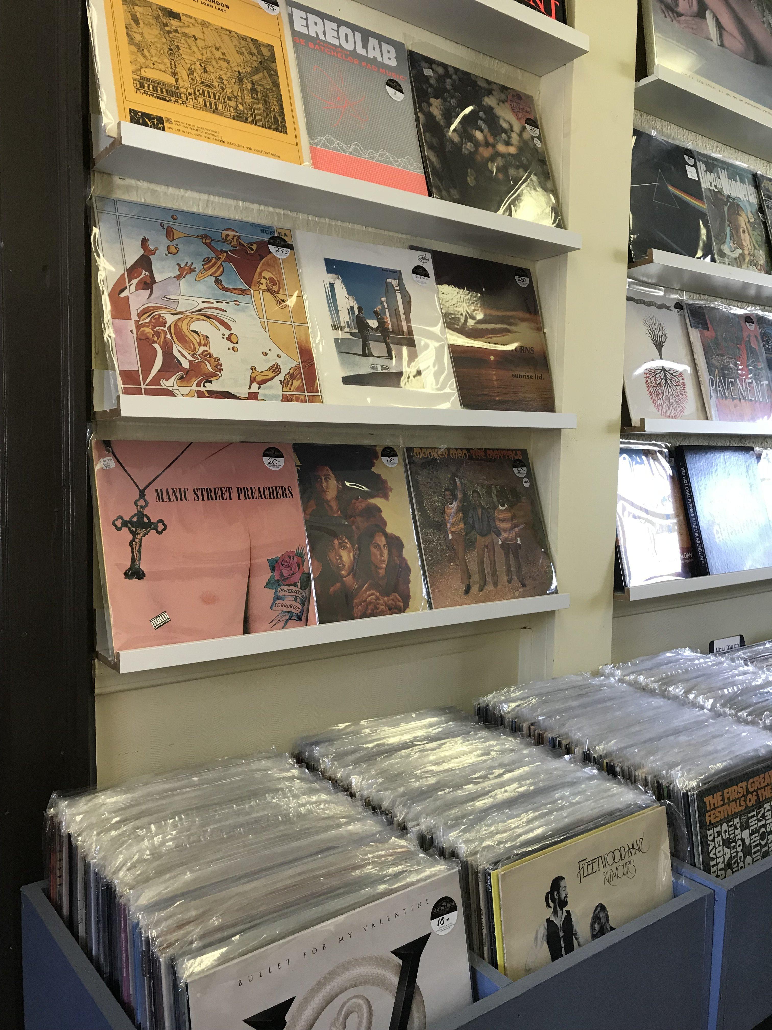 Station 1 Books Vinyl & Vintage