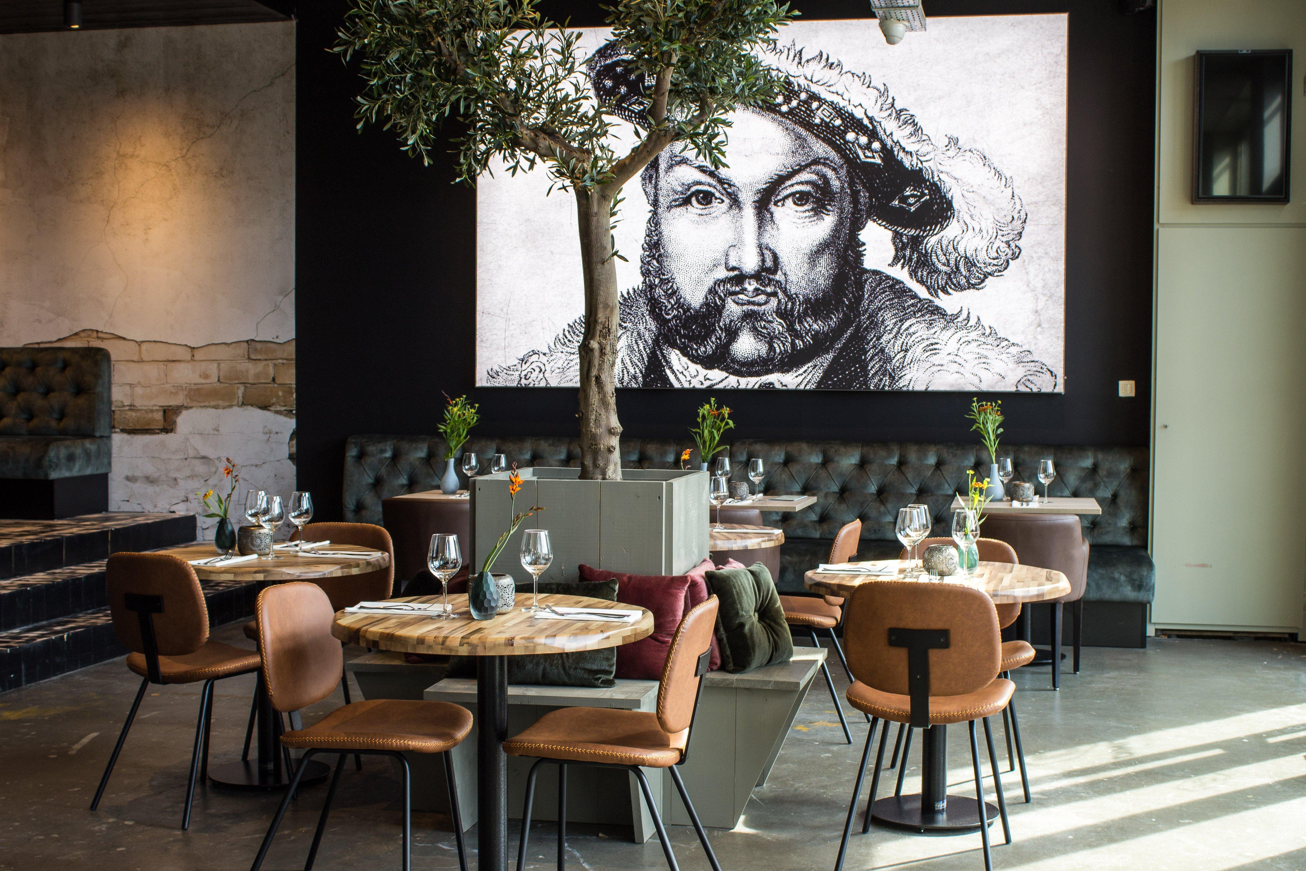 Dimitri's Grand Café