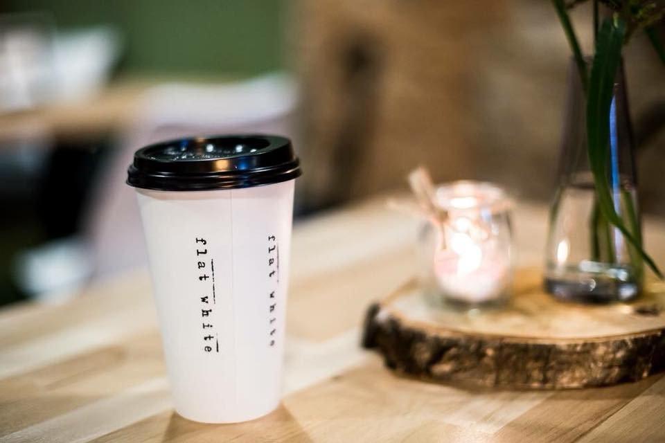 Flat white cafè