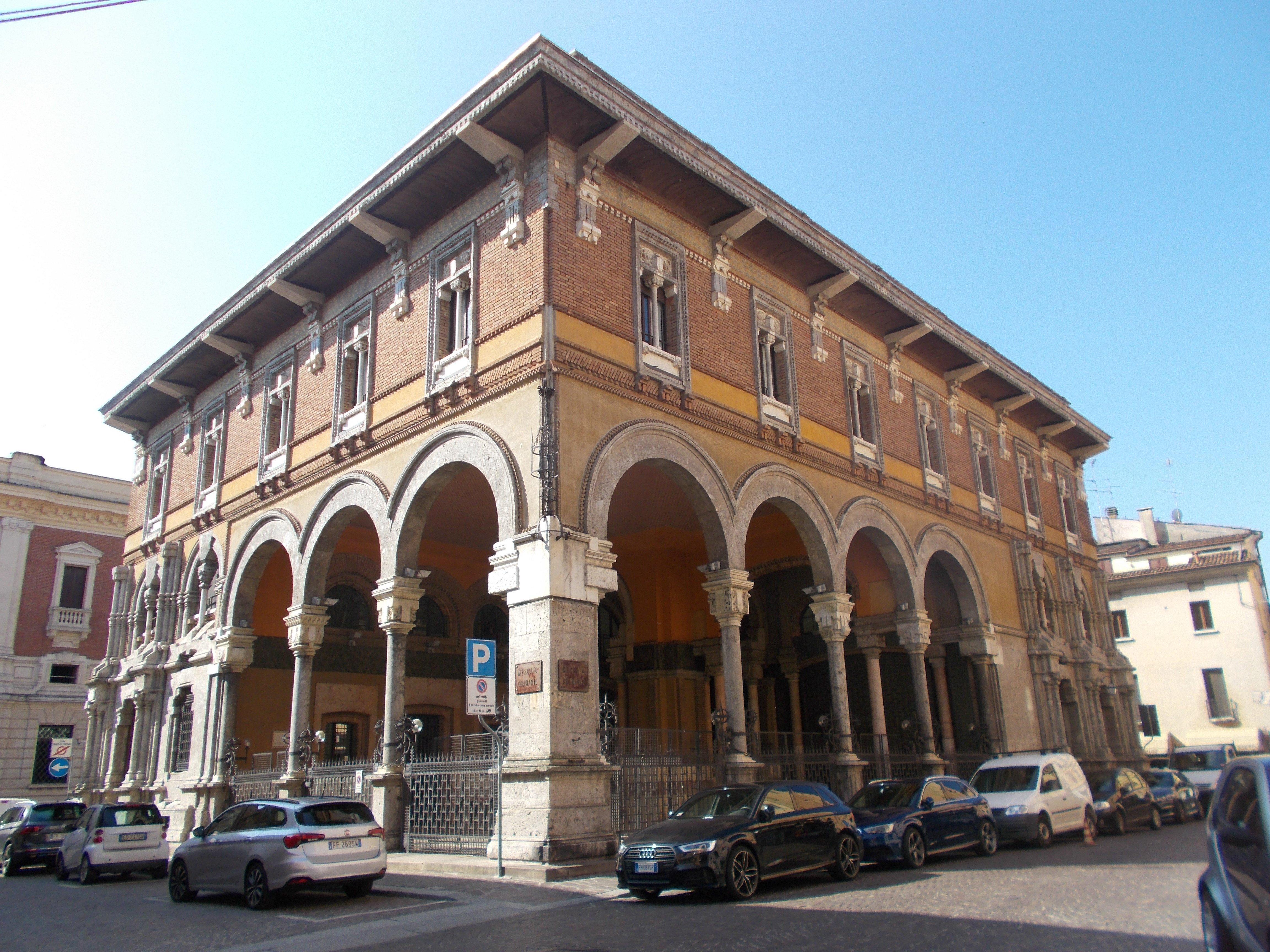Galleria Arte e Arti