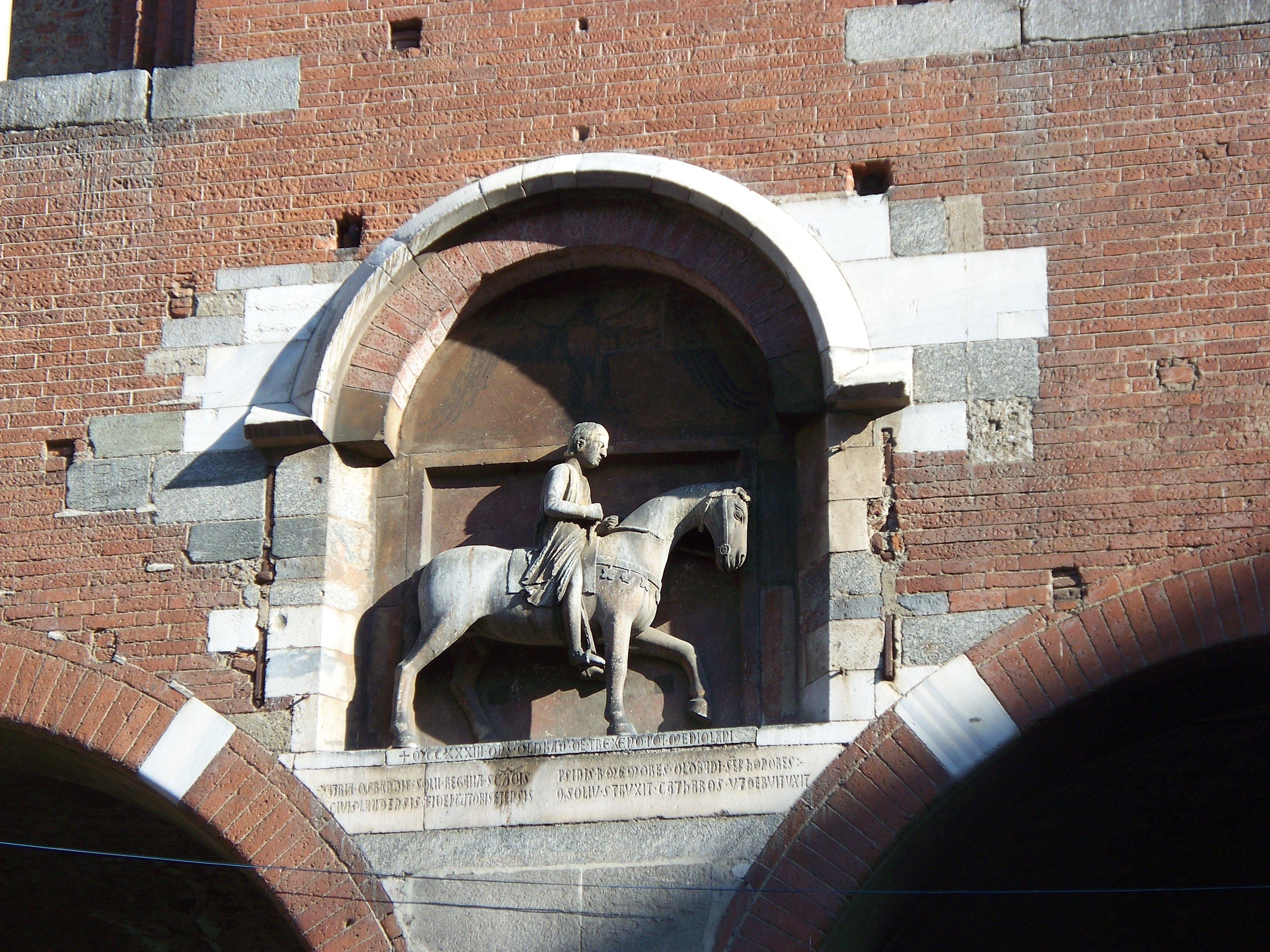 Statua equestre di Oldrado da Tresseno