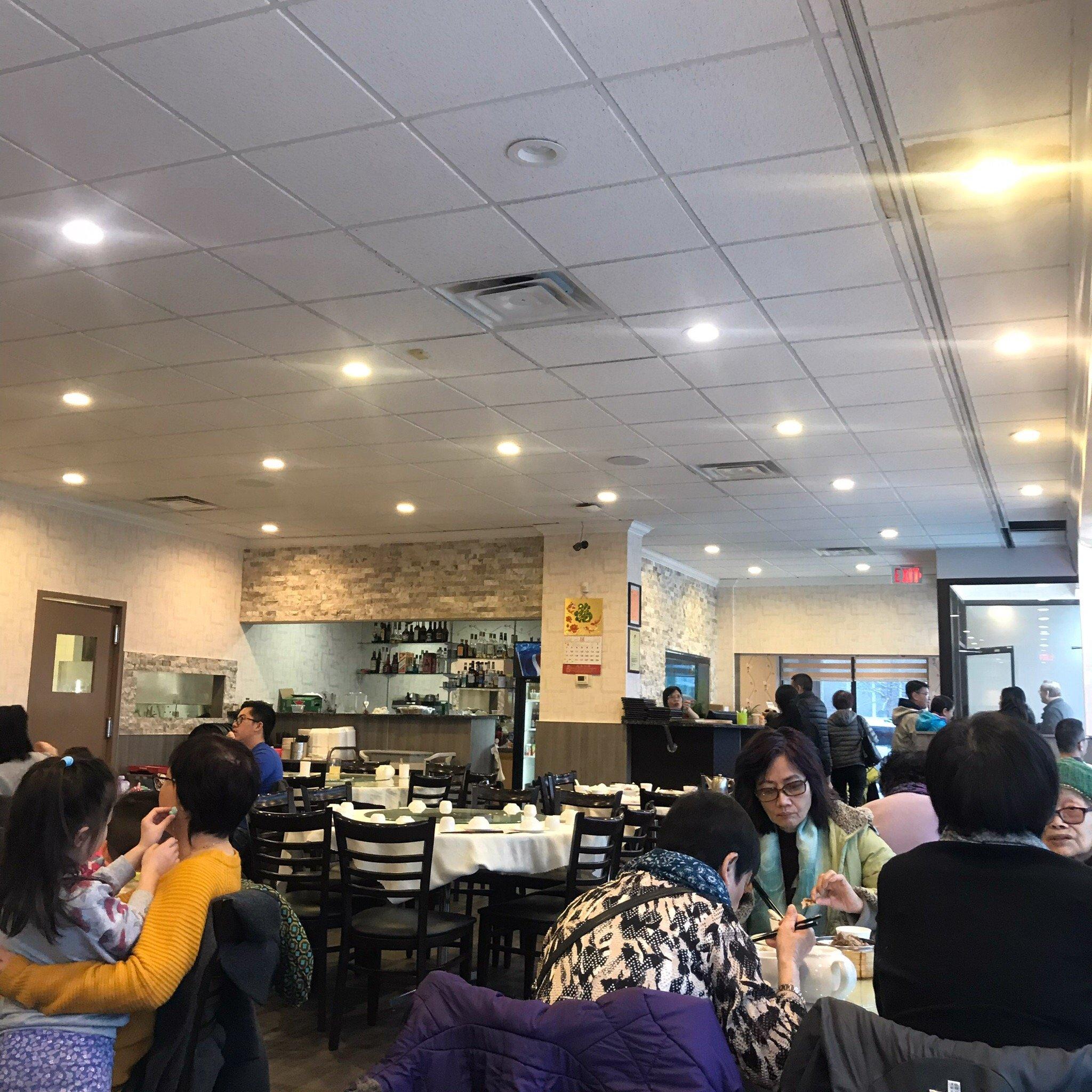 Wok N Roll Restaurant