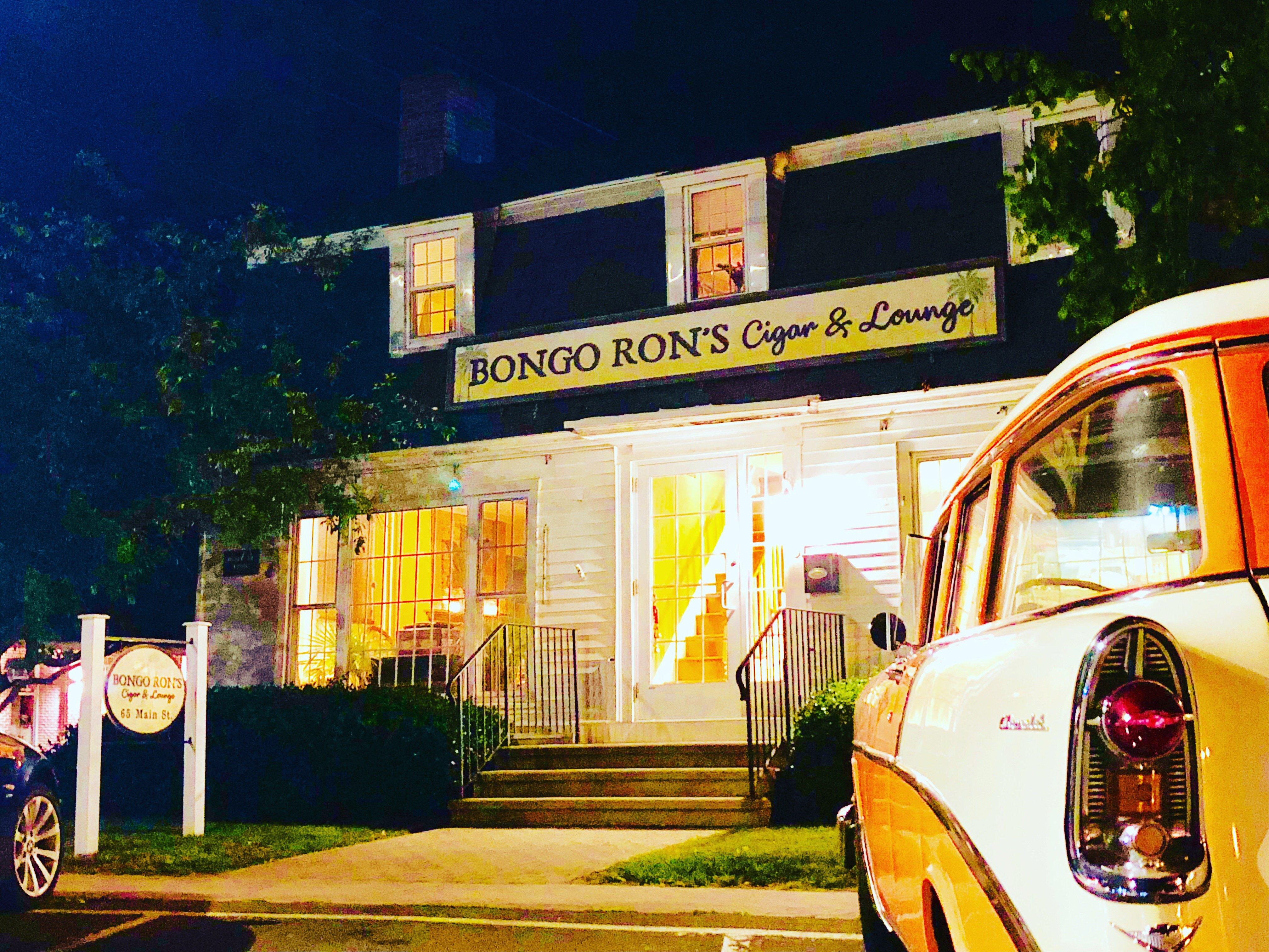 Bongo Ron's Cigar & Lounge