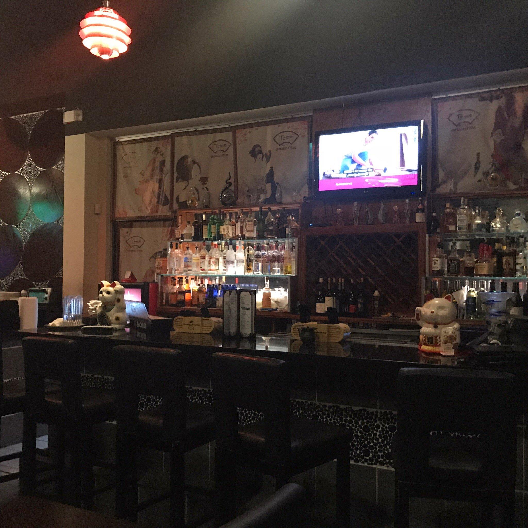 Tomo Japanese Steakhouse and Sushi Bar