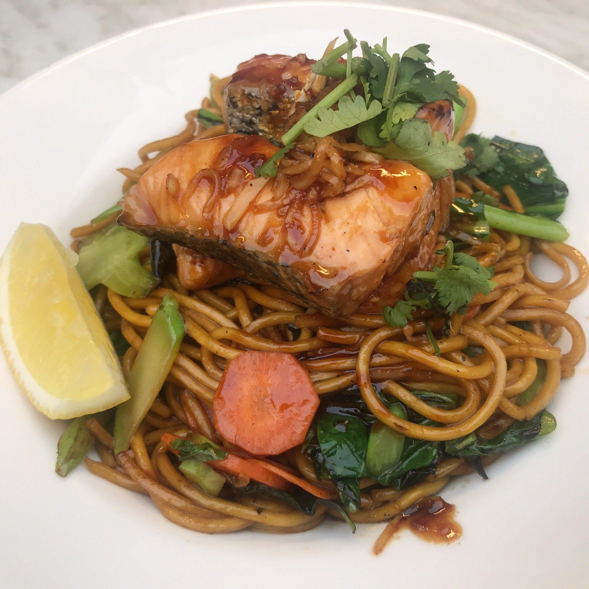 Wrap n Rice Thai Cafe