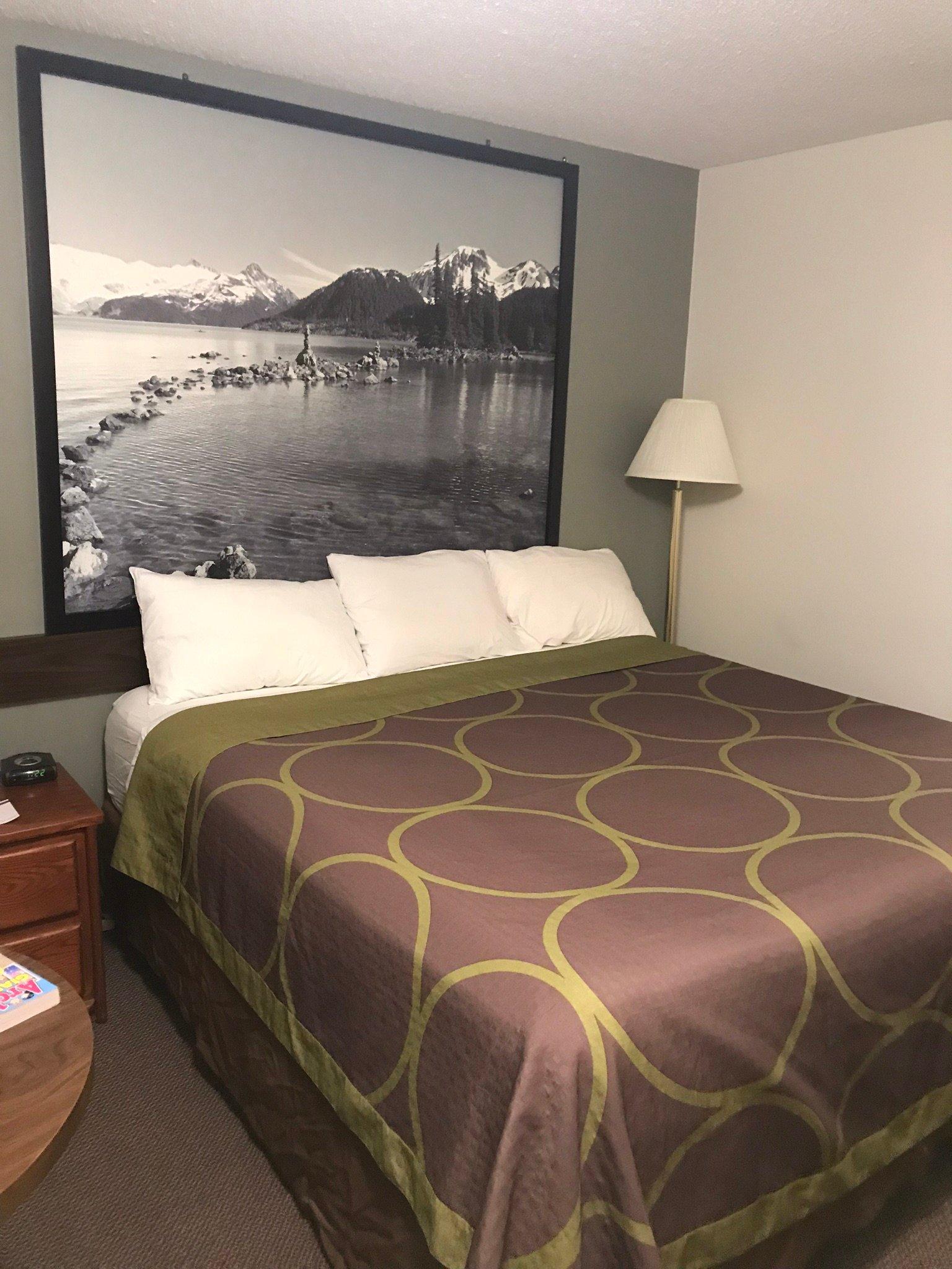 Super 8 by Wyndham Kamloops East