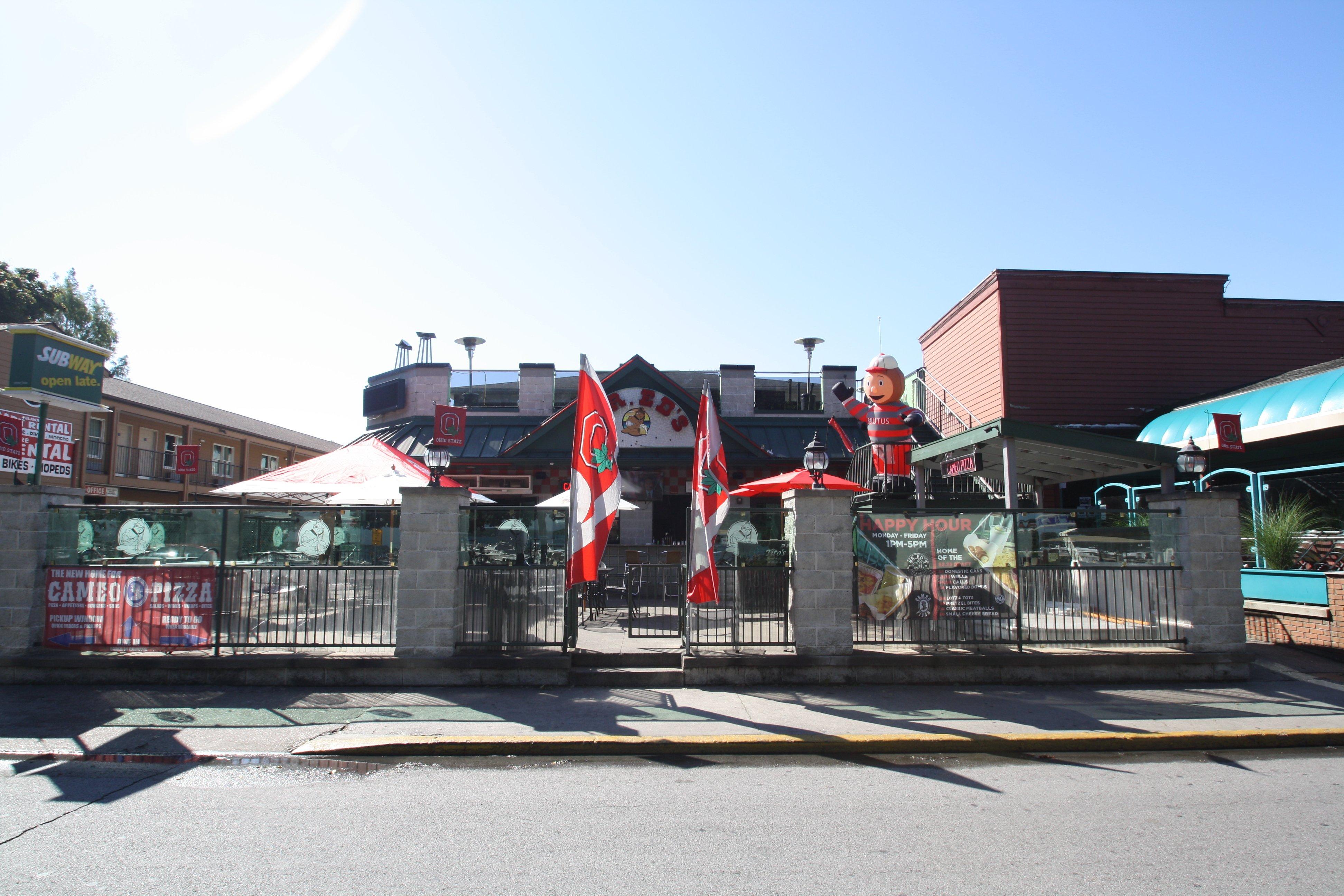 Mr. Ed's Bar and Grill