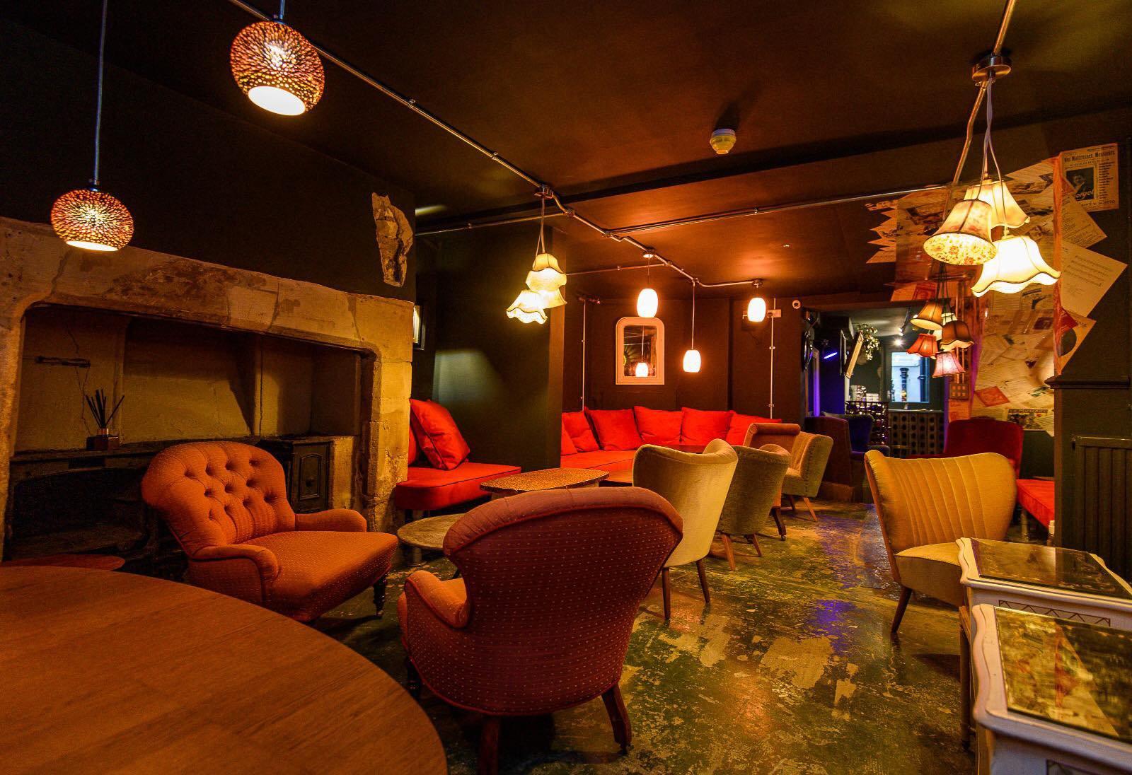 Champagne+Fromage Bath