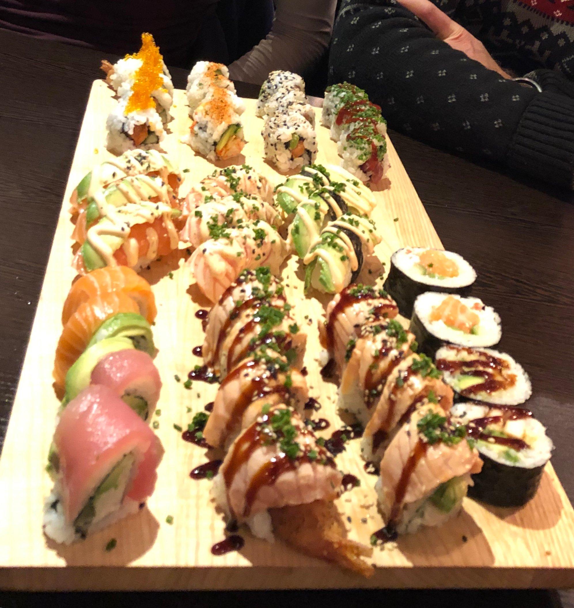 Hongyu Sushi & Buffet