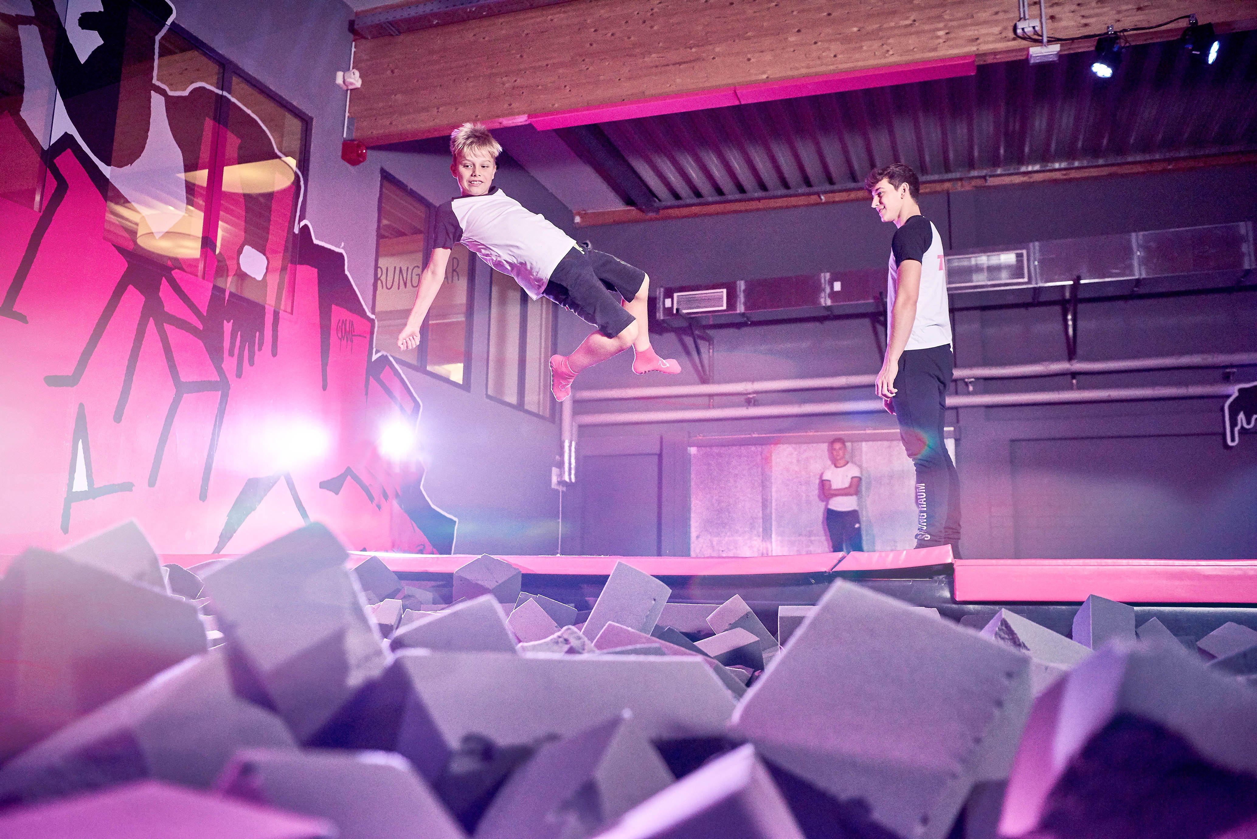 SPRUNG RAUM Trampolinpark