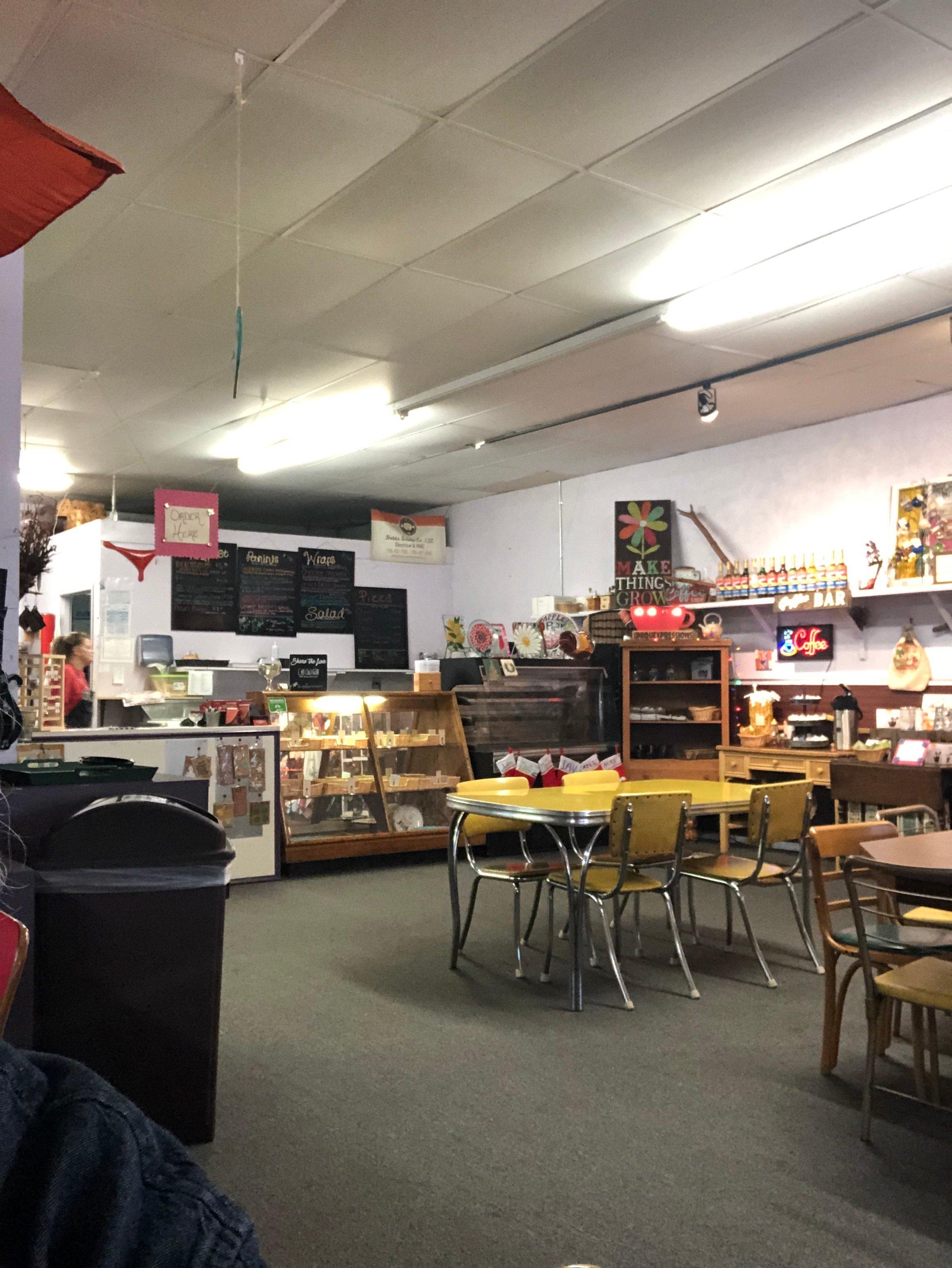 UniquExpressions Gallery & Coffee Shop