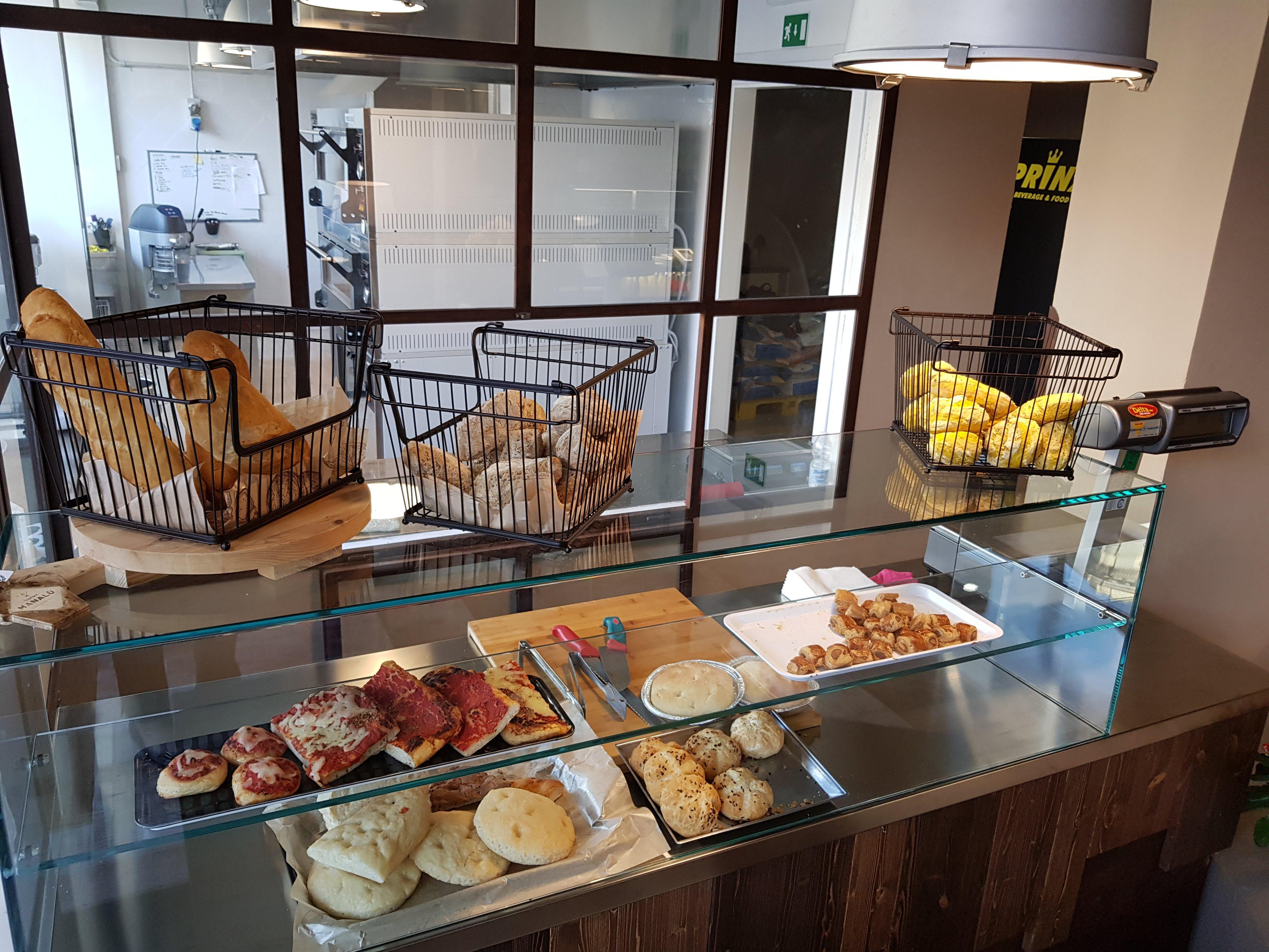 Manalù Bistrot And Bakery Lab