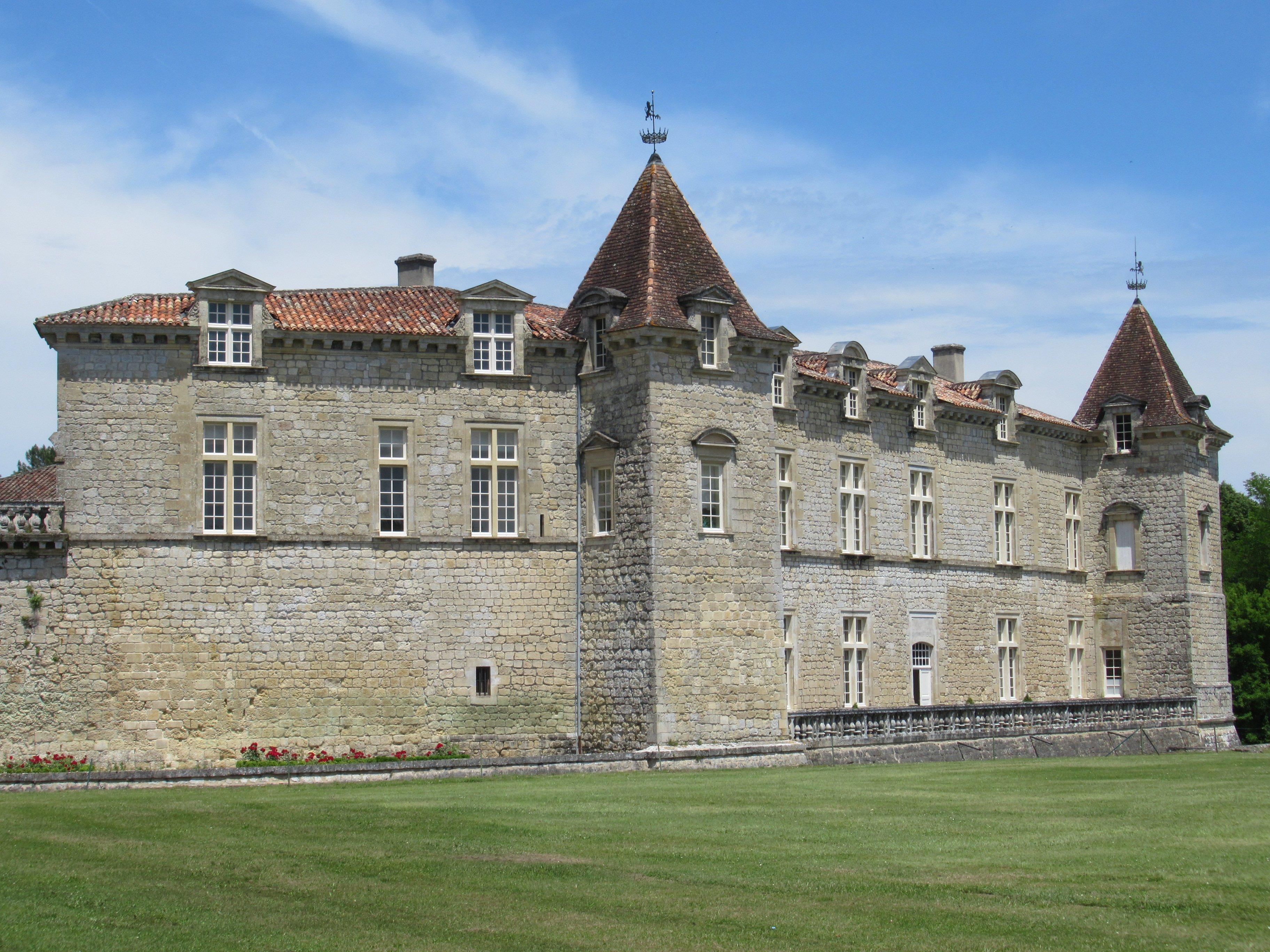 Château de Cazeneuve