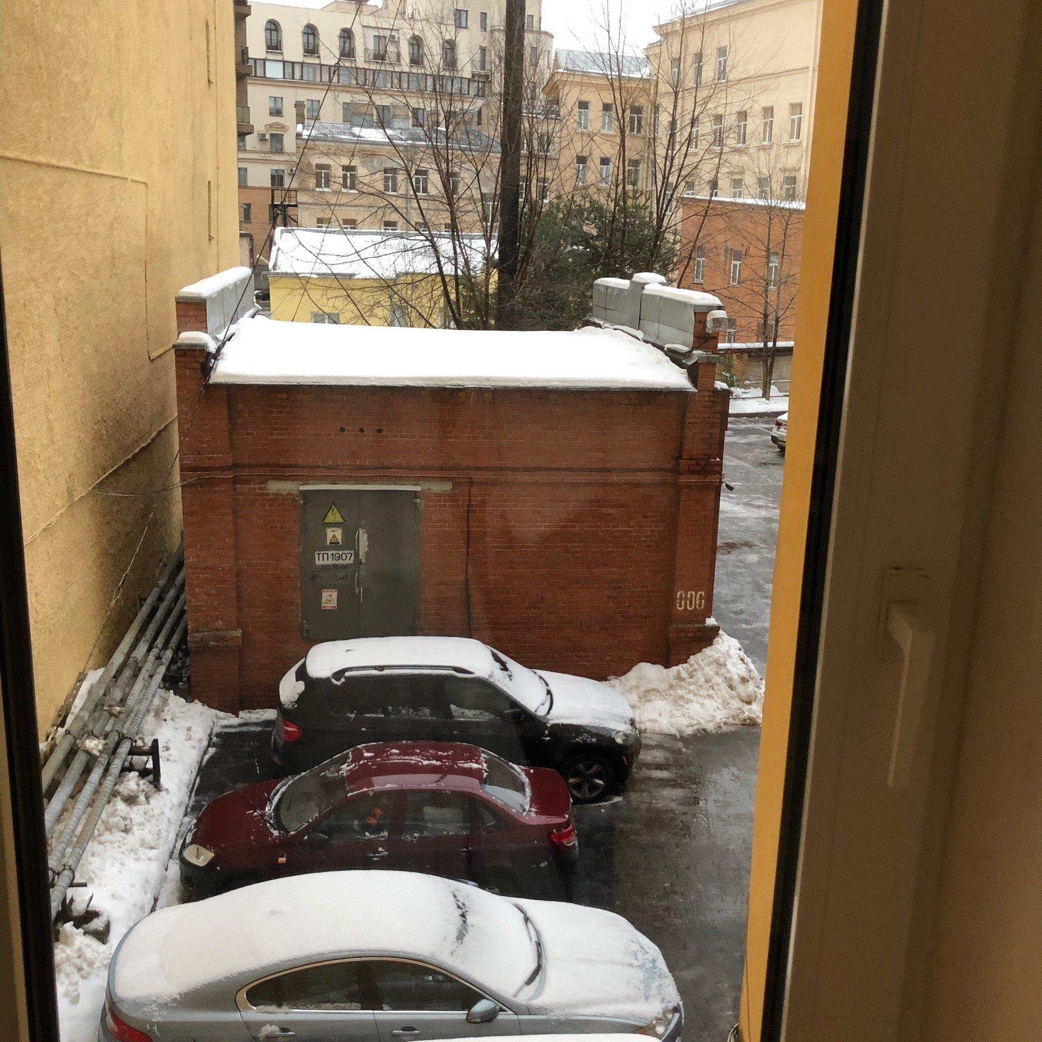 Simple Bon Voyage Hotel