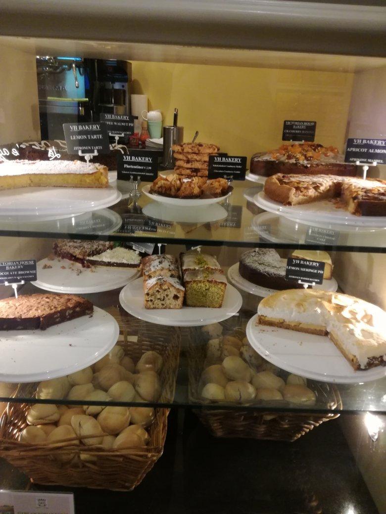 The Victorian House Sconery & Tea to Go