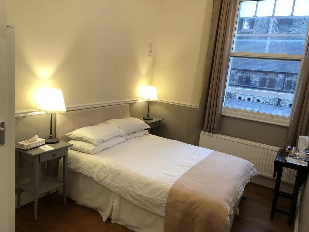 Tourian Lounge Hotel