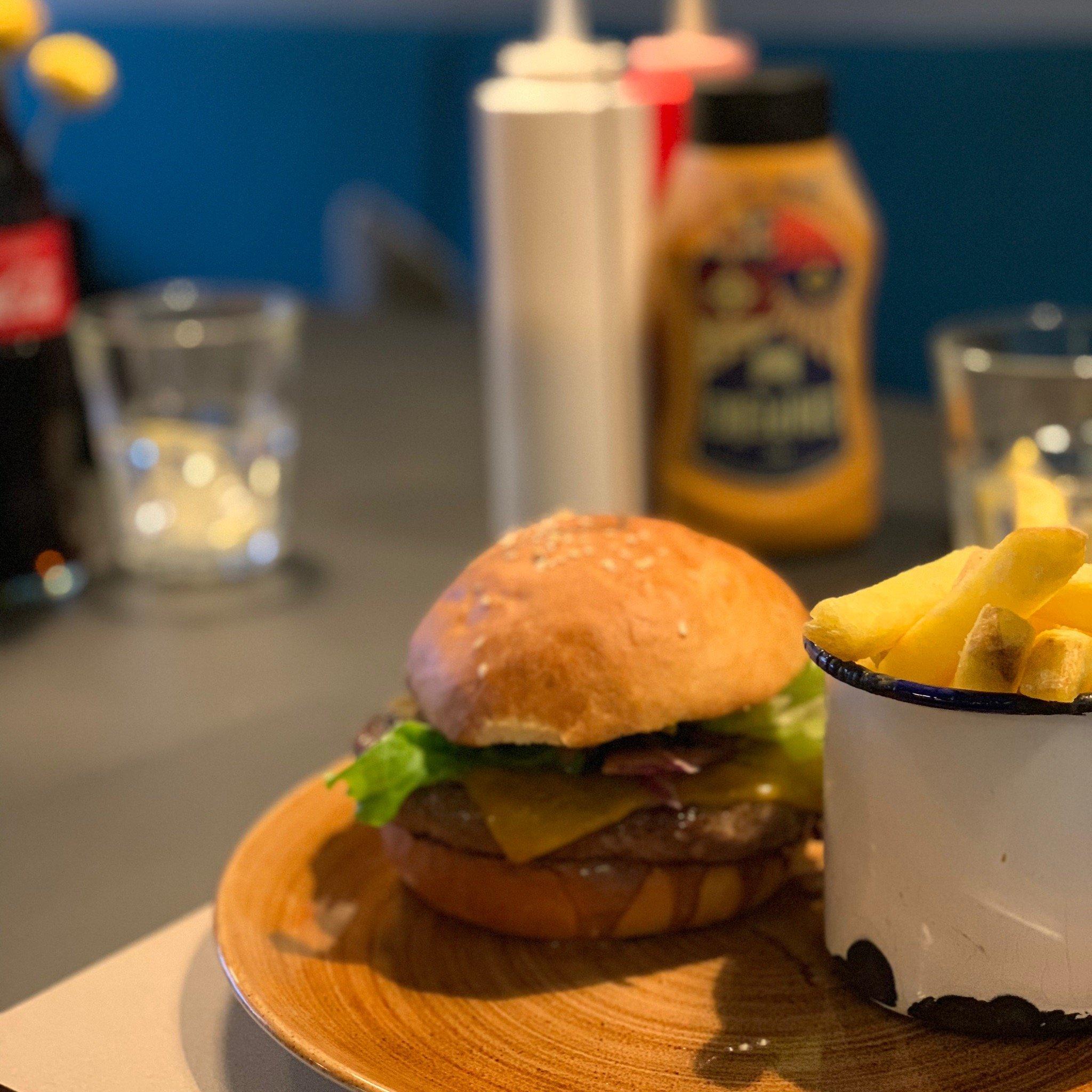 Wolf - Burger & Steak Bar