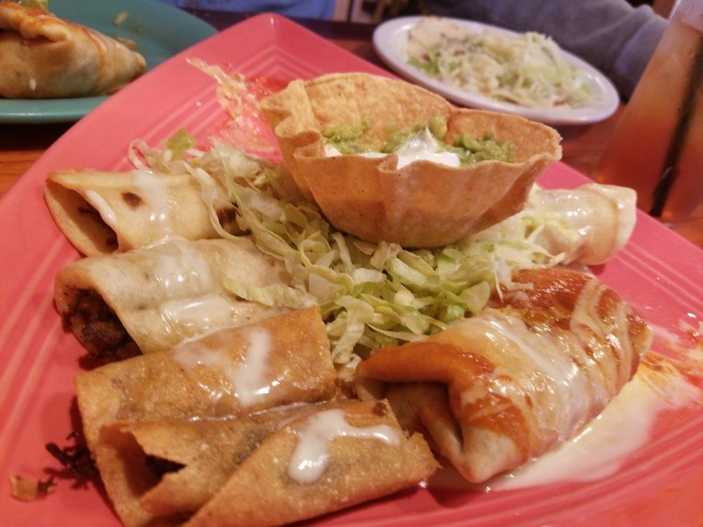 Padres Cantina & Grill