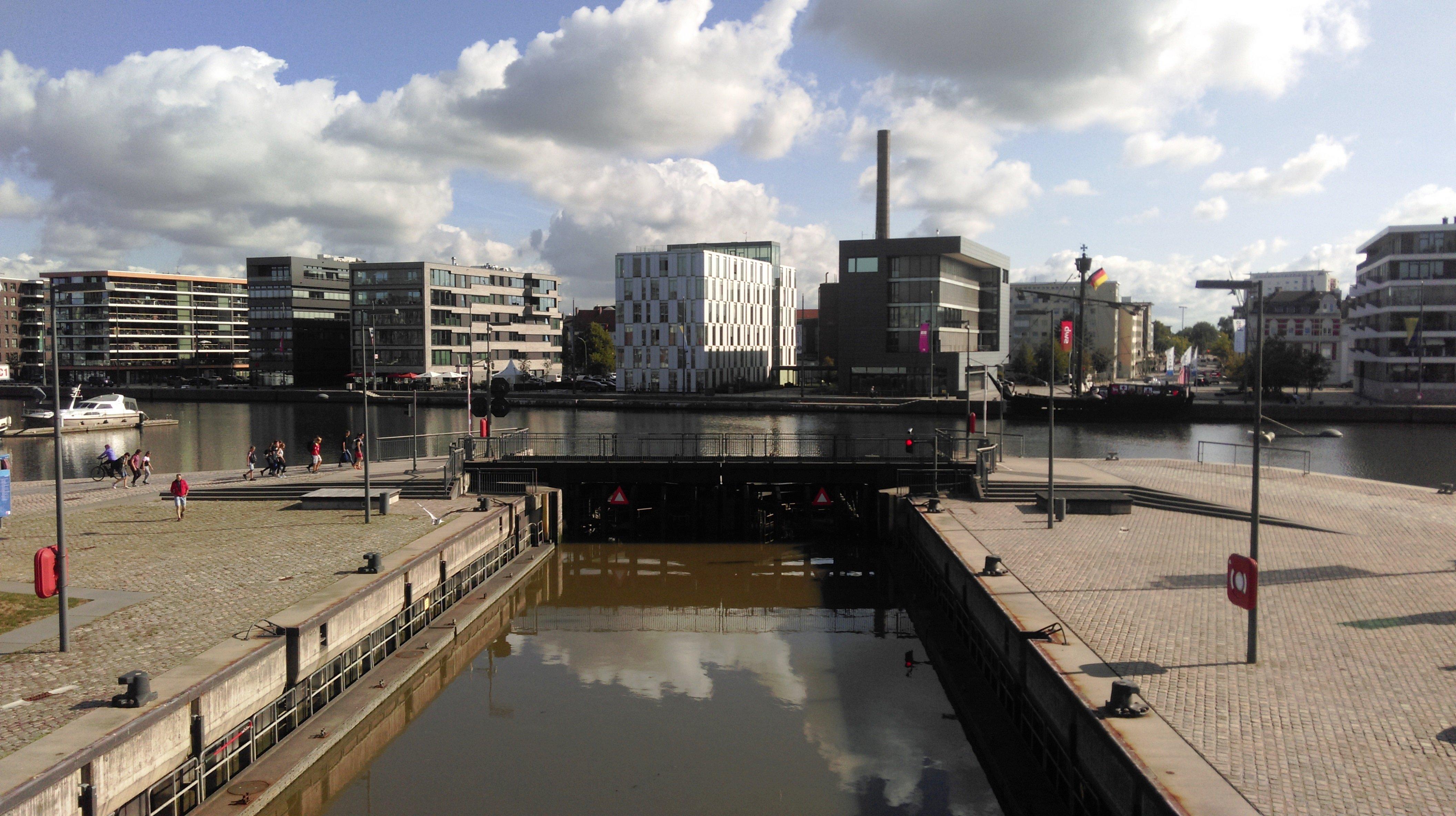 Schleuse Neuer Hafen