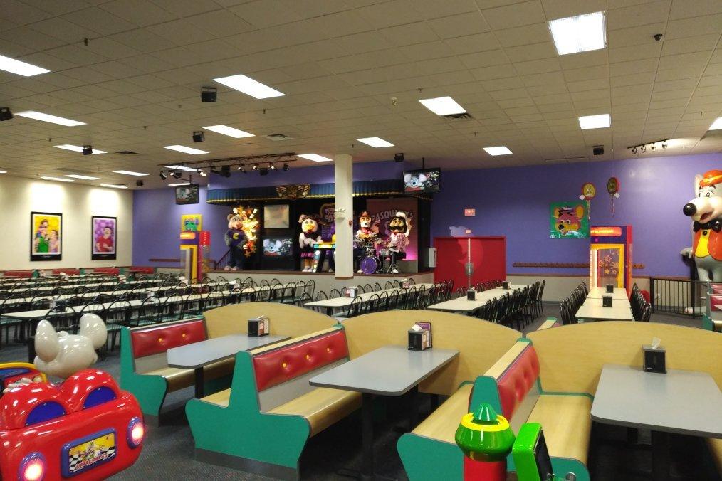 Chuck E. Cheese