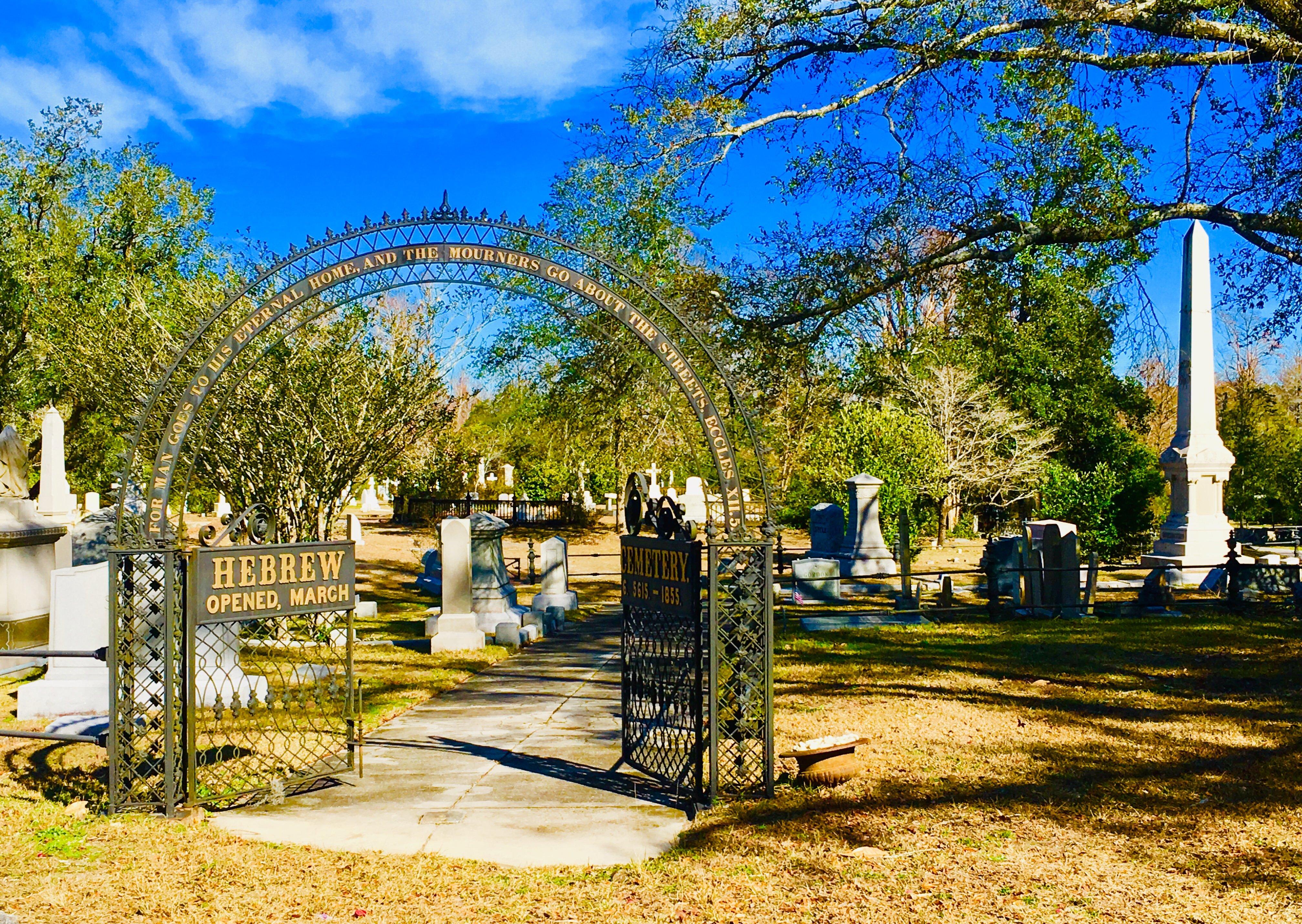 Oakdale Cemetery