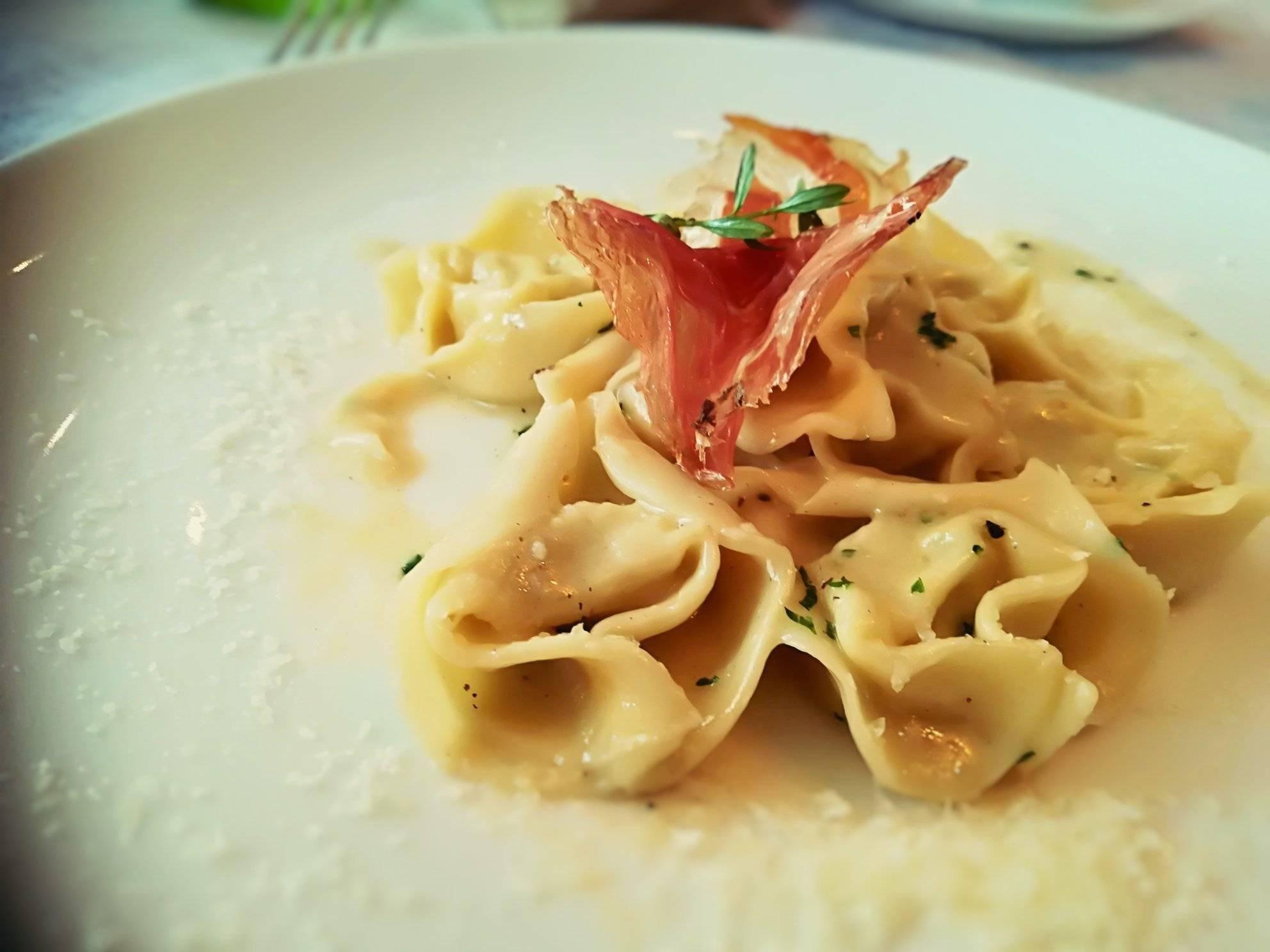 Rosso Di Acqua E Sole