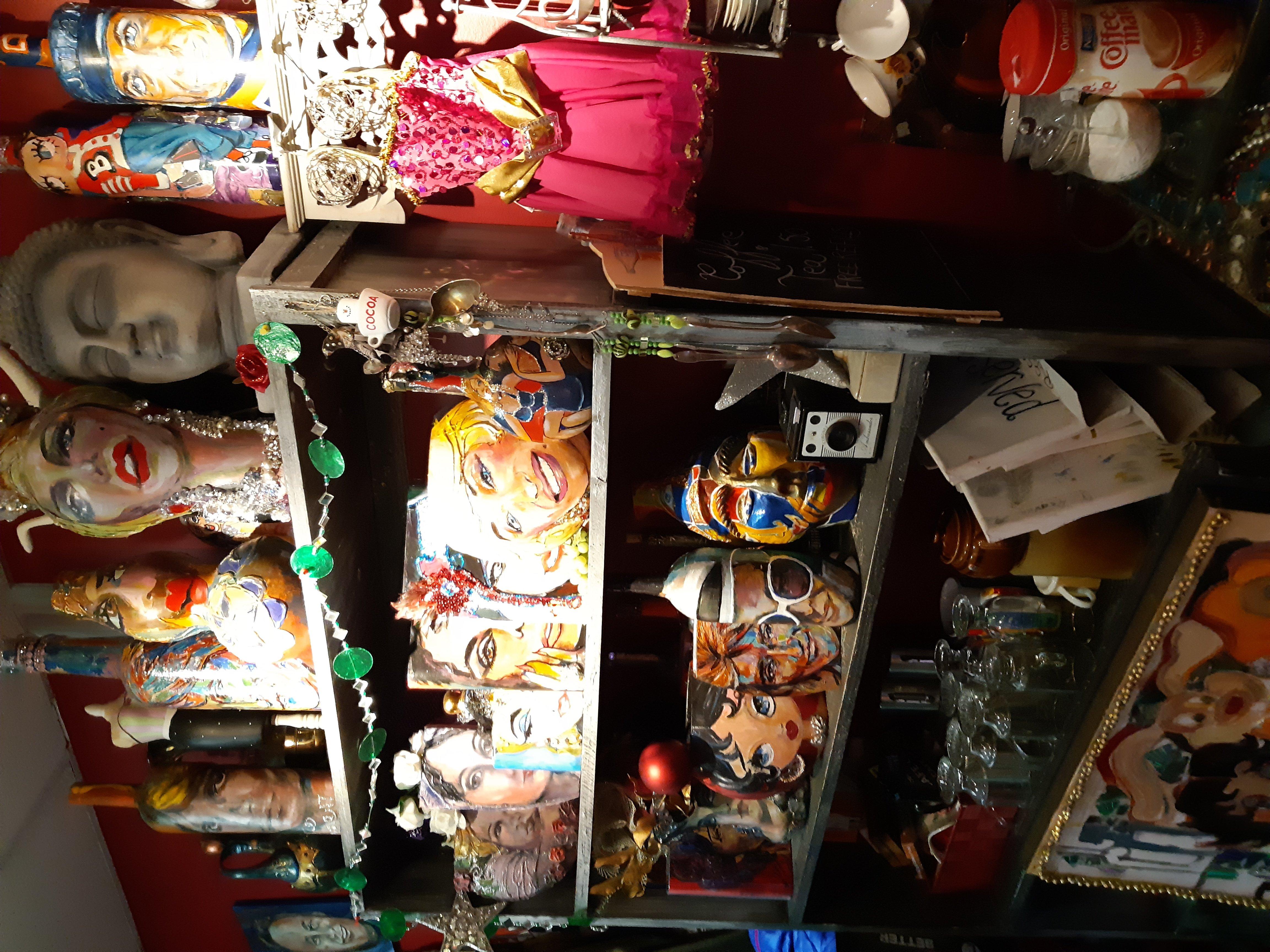 A Boutique Gallery Bar by Gracie Jane