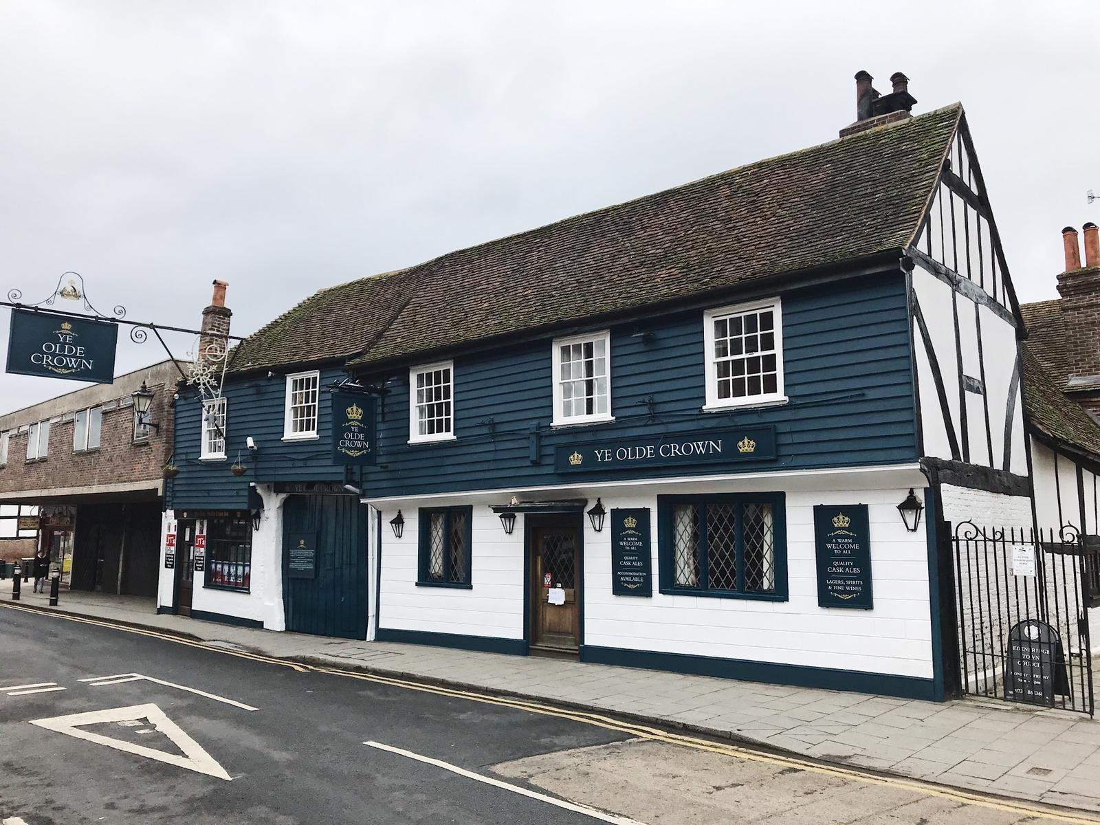 Ye Old Crown Restaurant