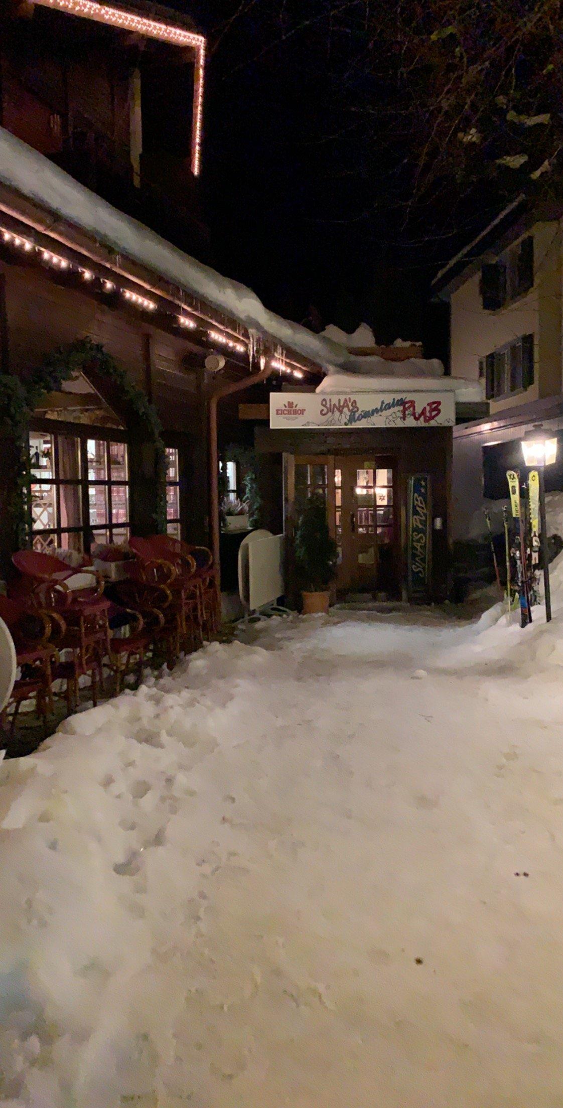 Sina’s Mountain Pub