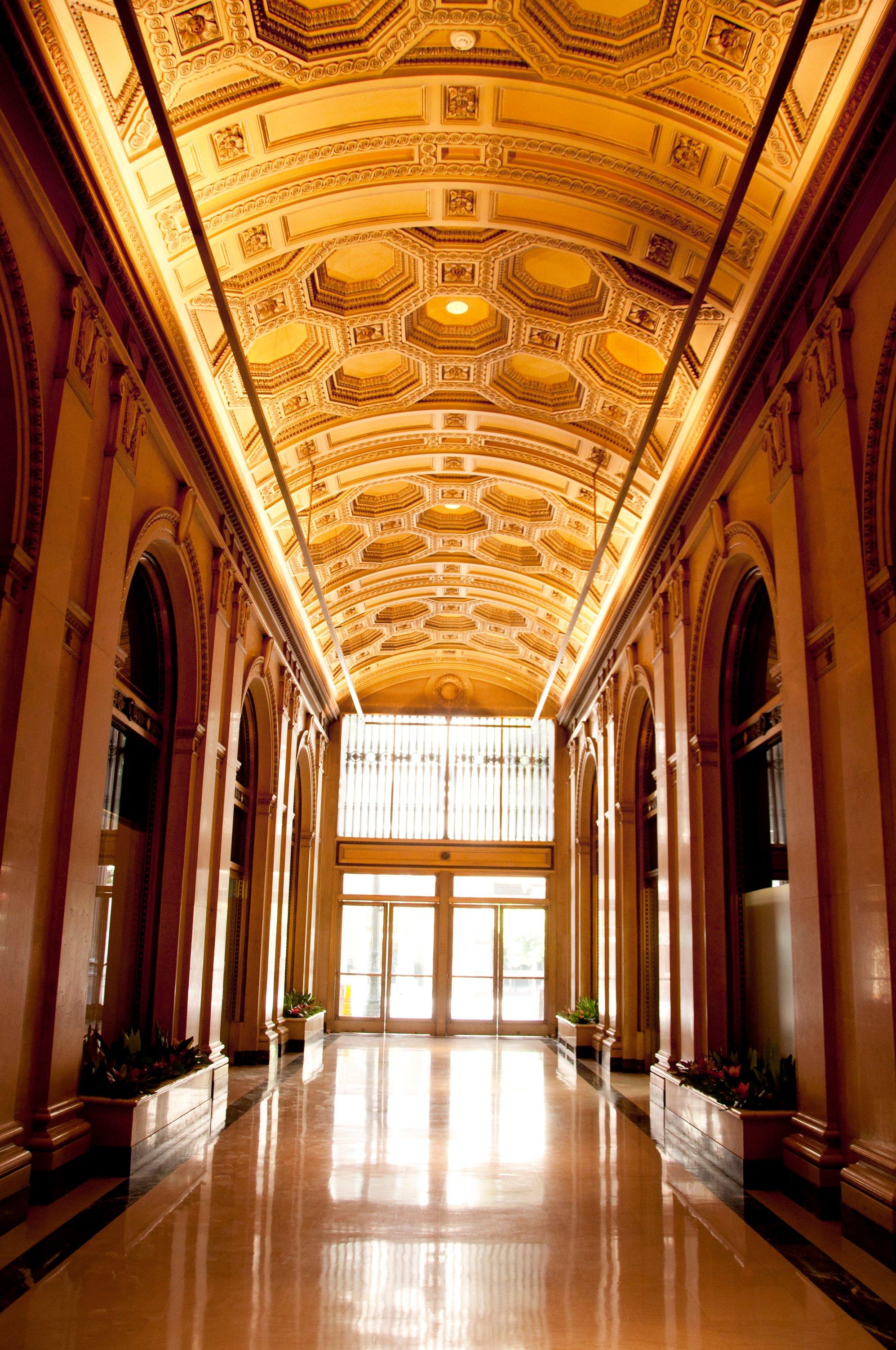 Photo by twomartinilunch