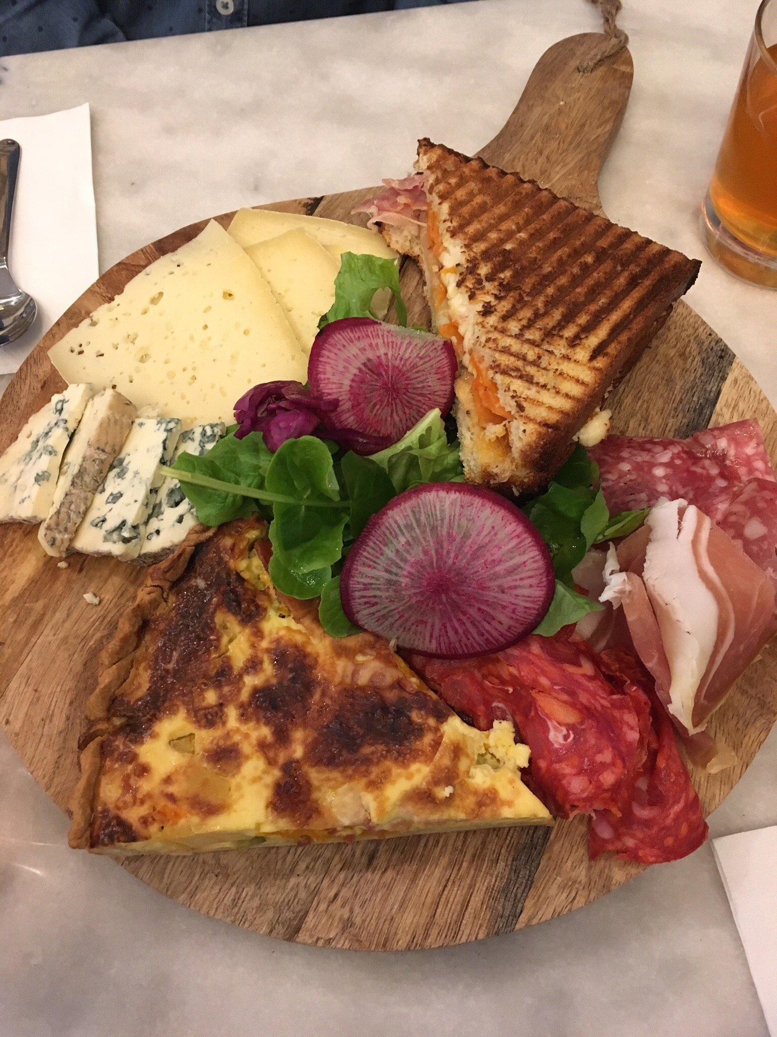 Comme A La Maison (CALM Sathonay)