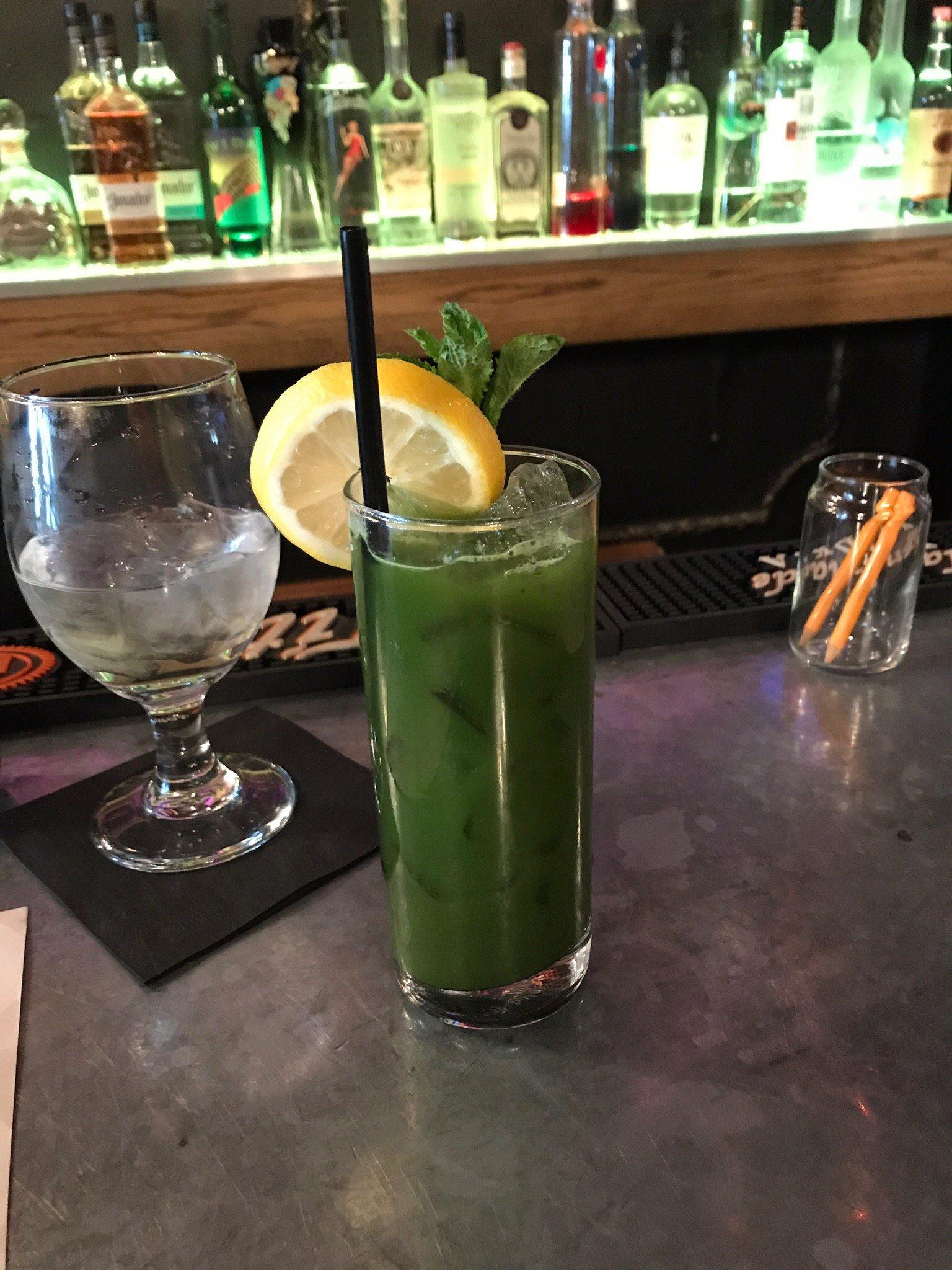 Photo by De-Outsider