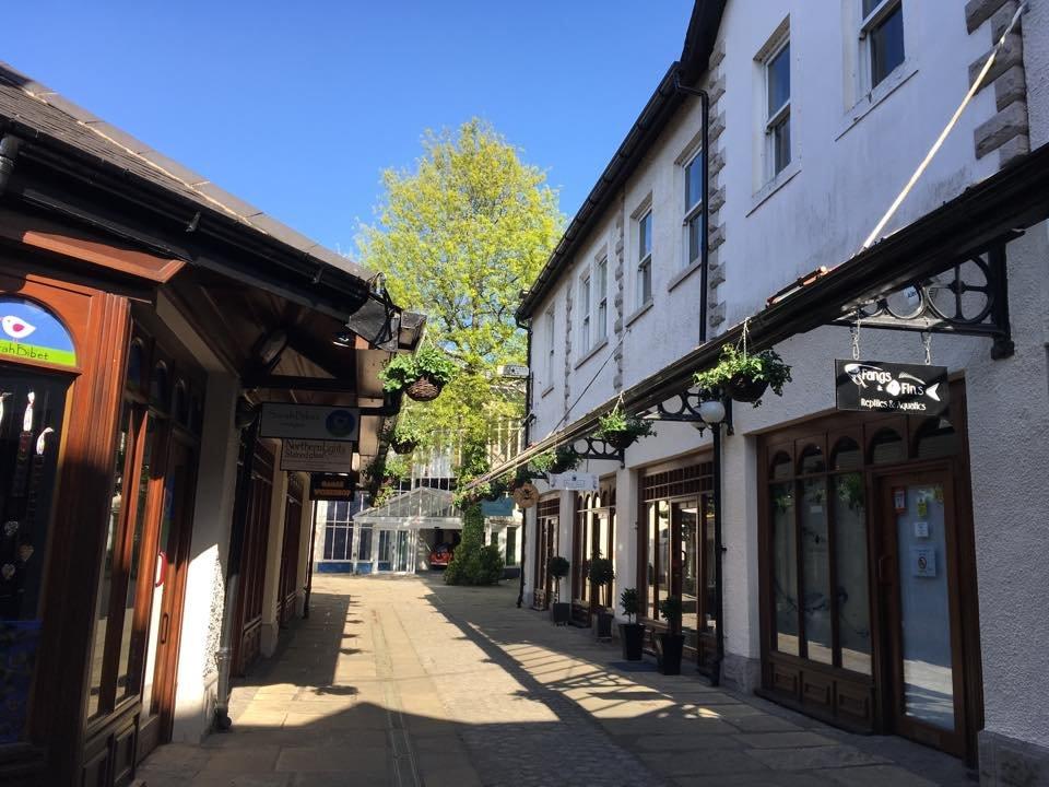 Blackhall Yard, Artisan Shopping